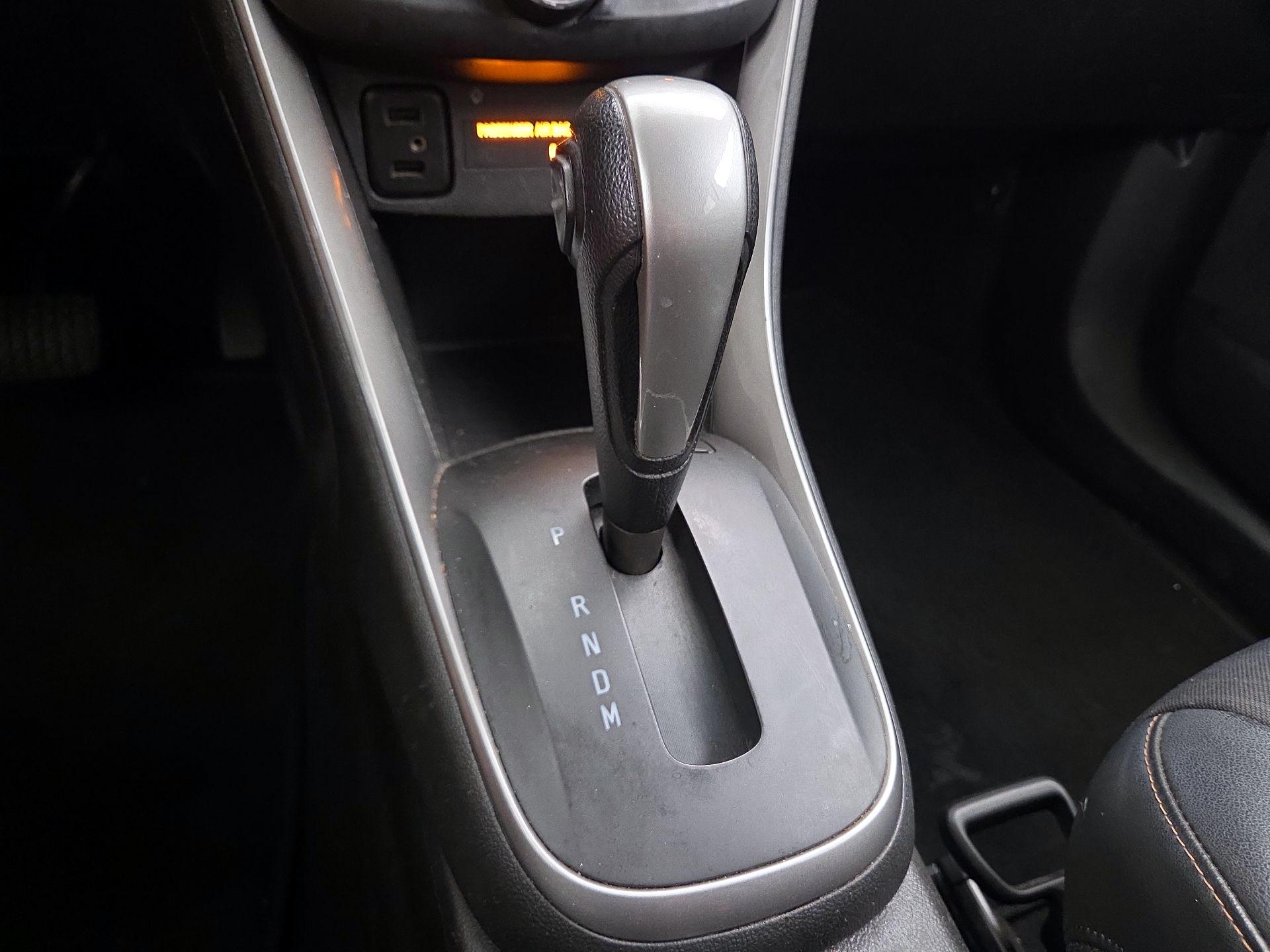 Thumbnail: 2018 Chevrolet Trax - 17