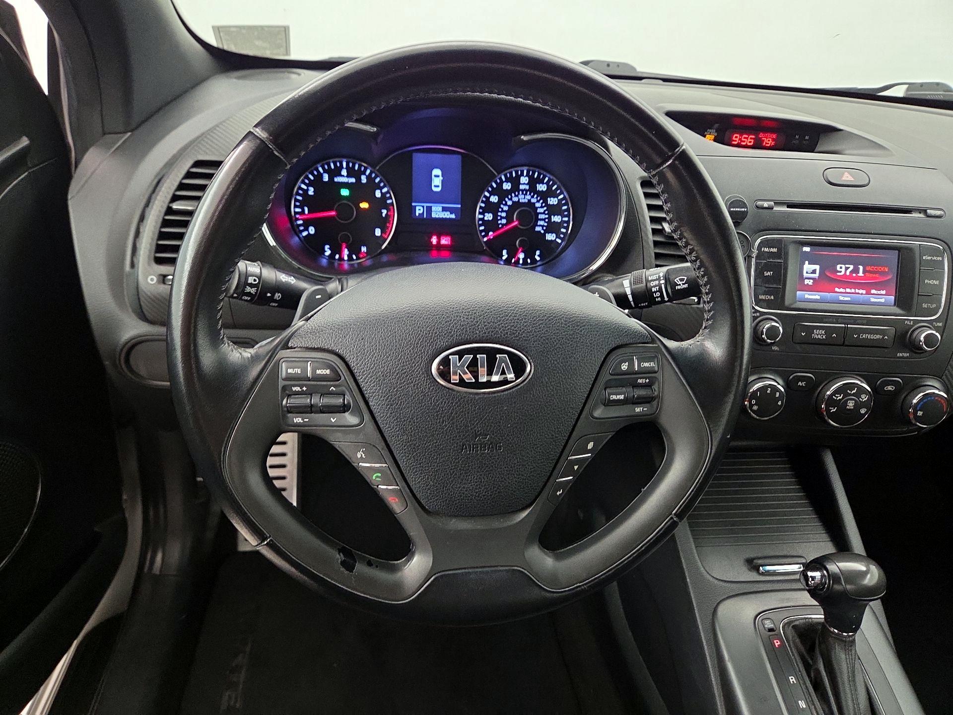 Thumbnail: 2015 Kia Forte - 10