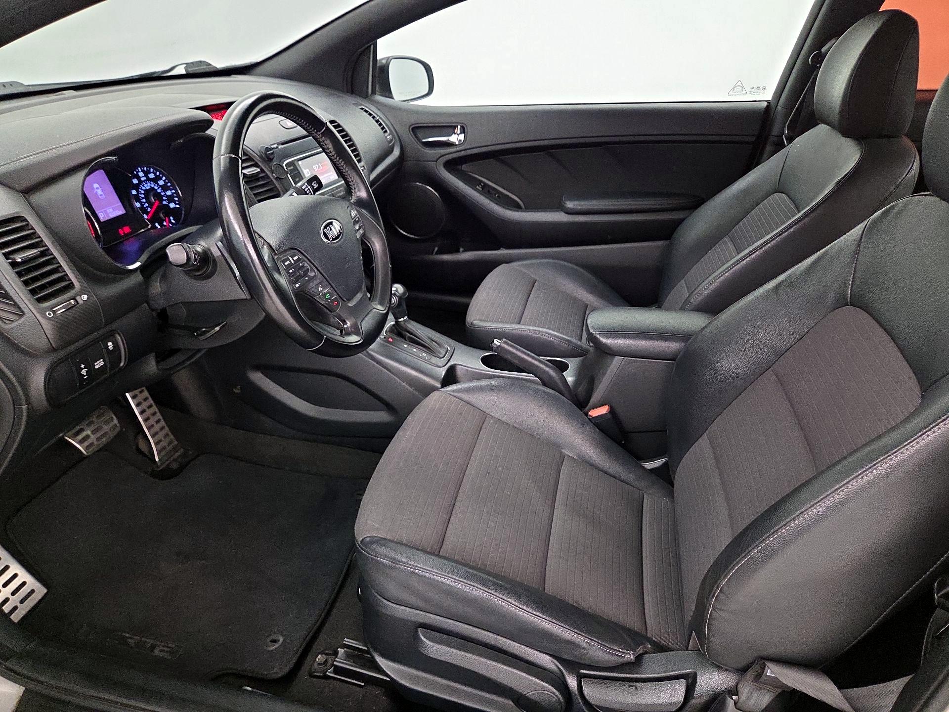 Thumbnail: 2015 Kia Forte - 11