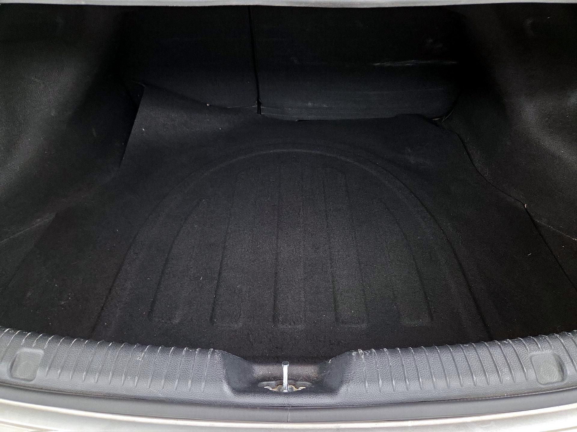 Thumbnail: 2015 Kia Forte - 20