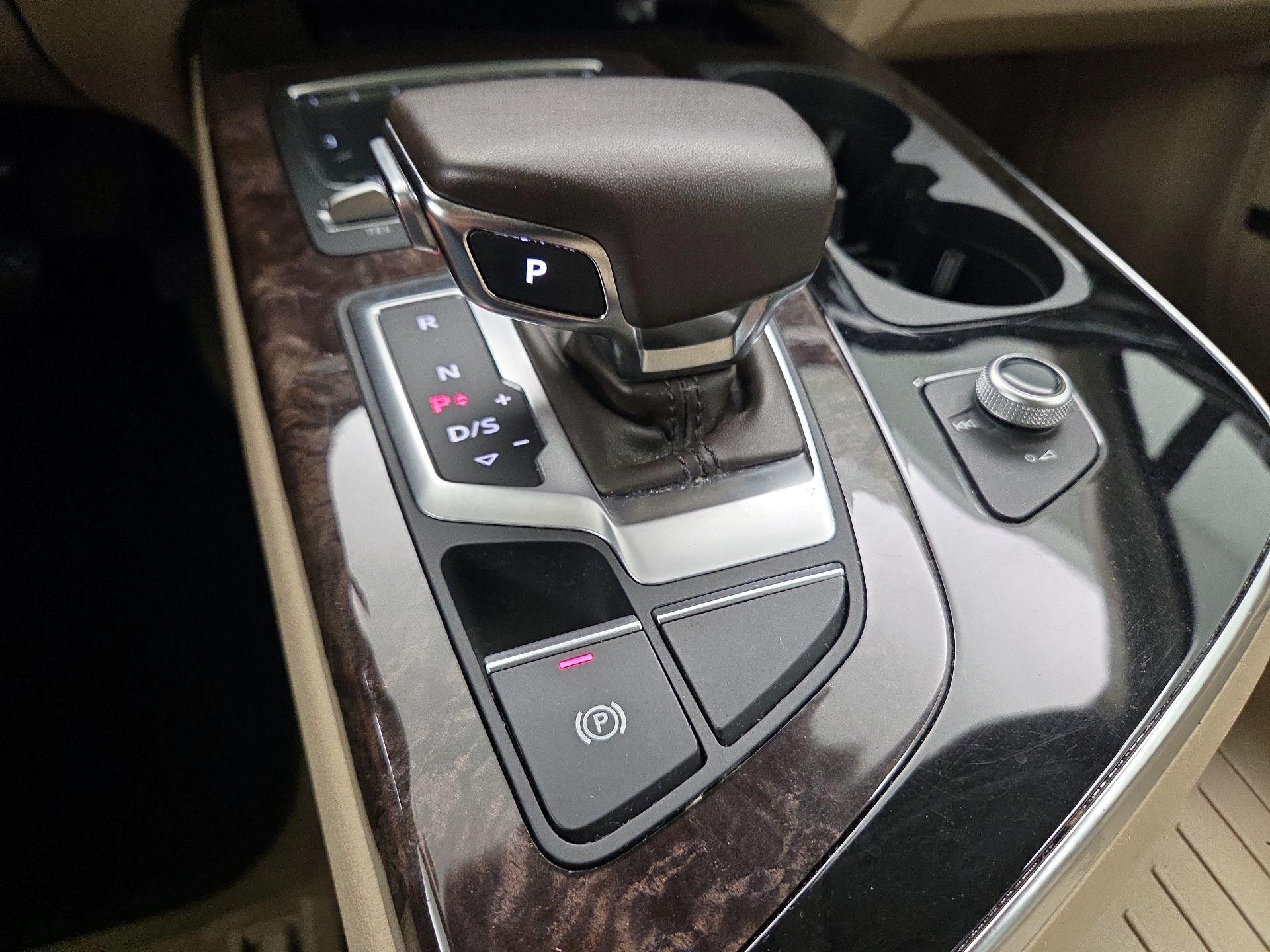 Thumbnail: 2019 Audi Q7 - 18