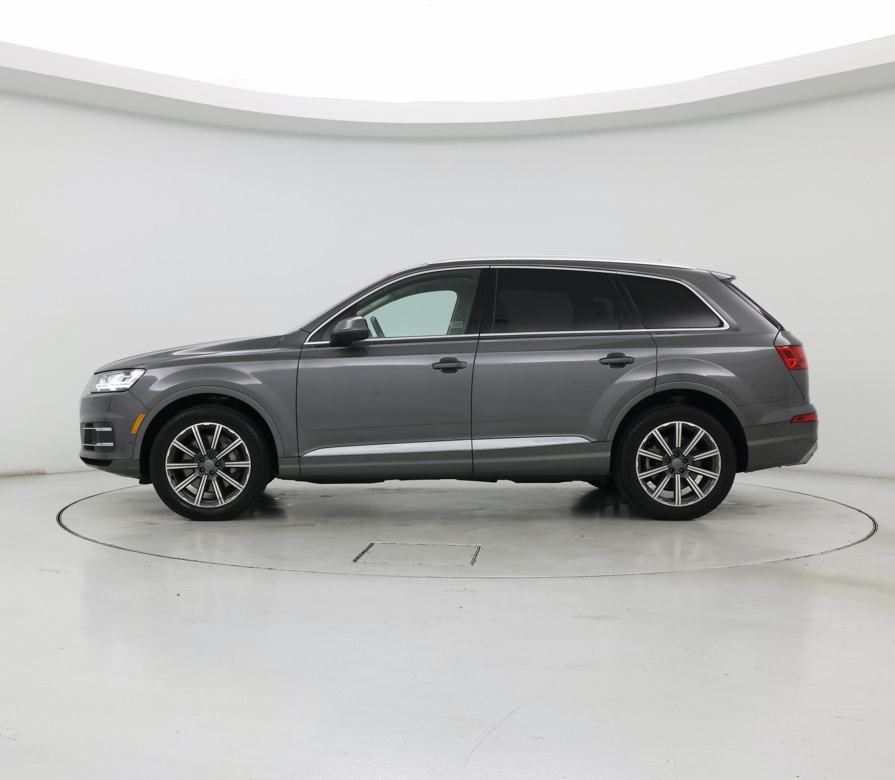 Thumbnail: 2019 Audi Q7 - 3