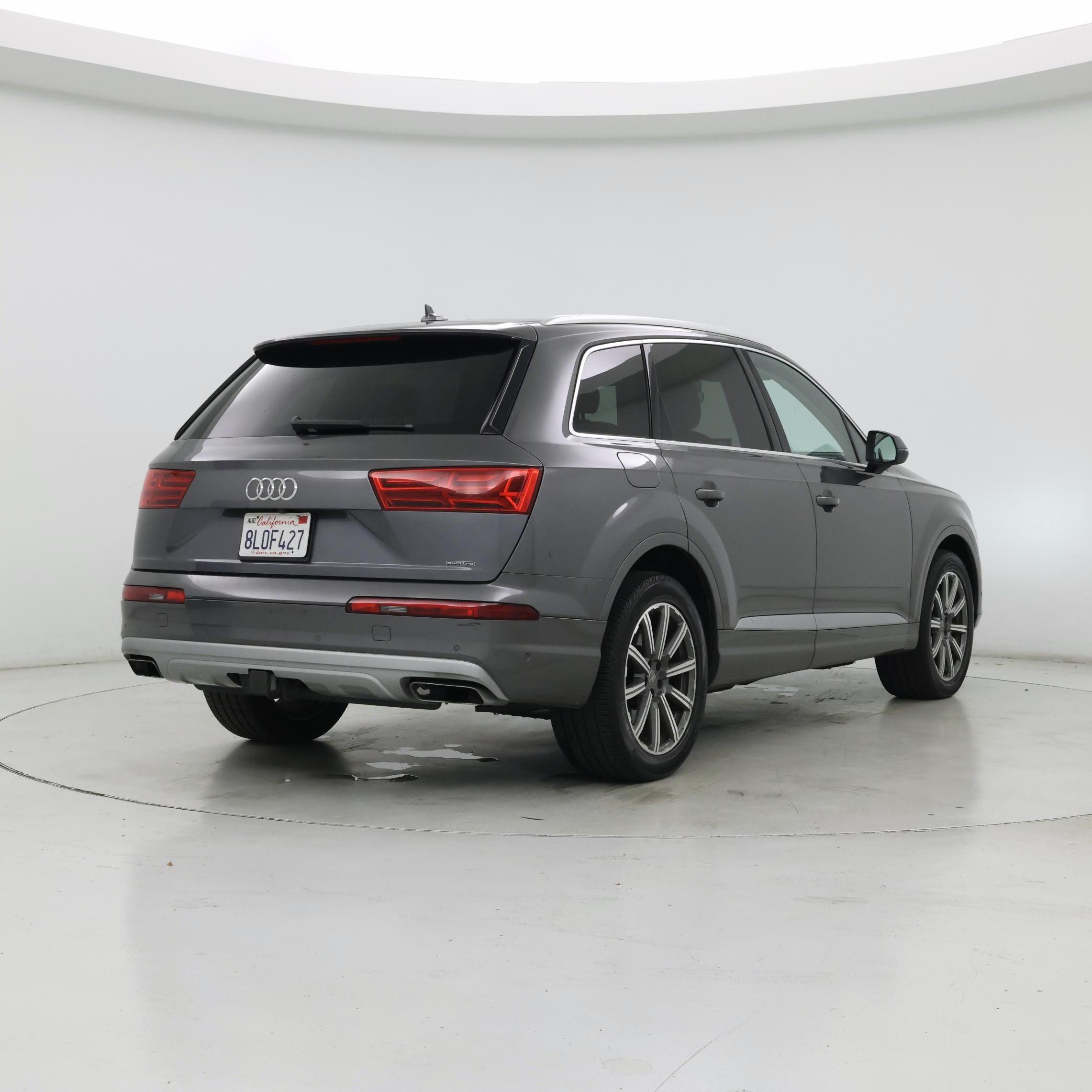 Thumbnail: 2019 Audi Q7 - 8