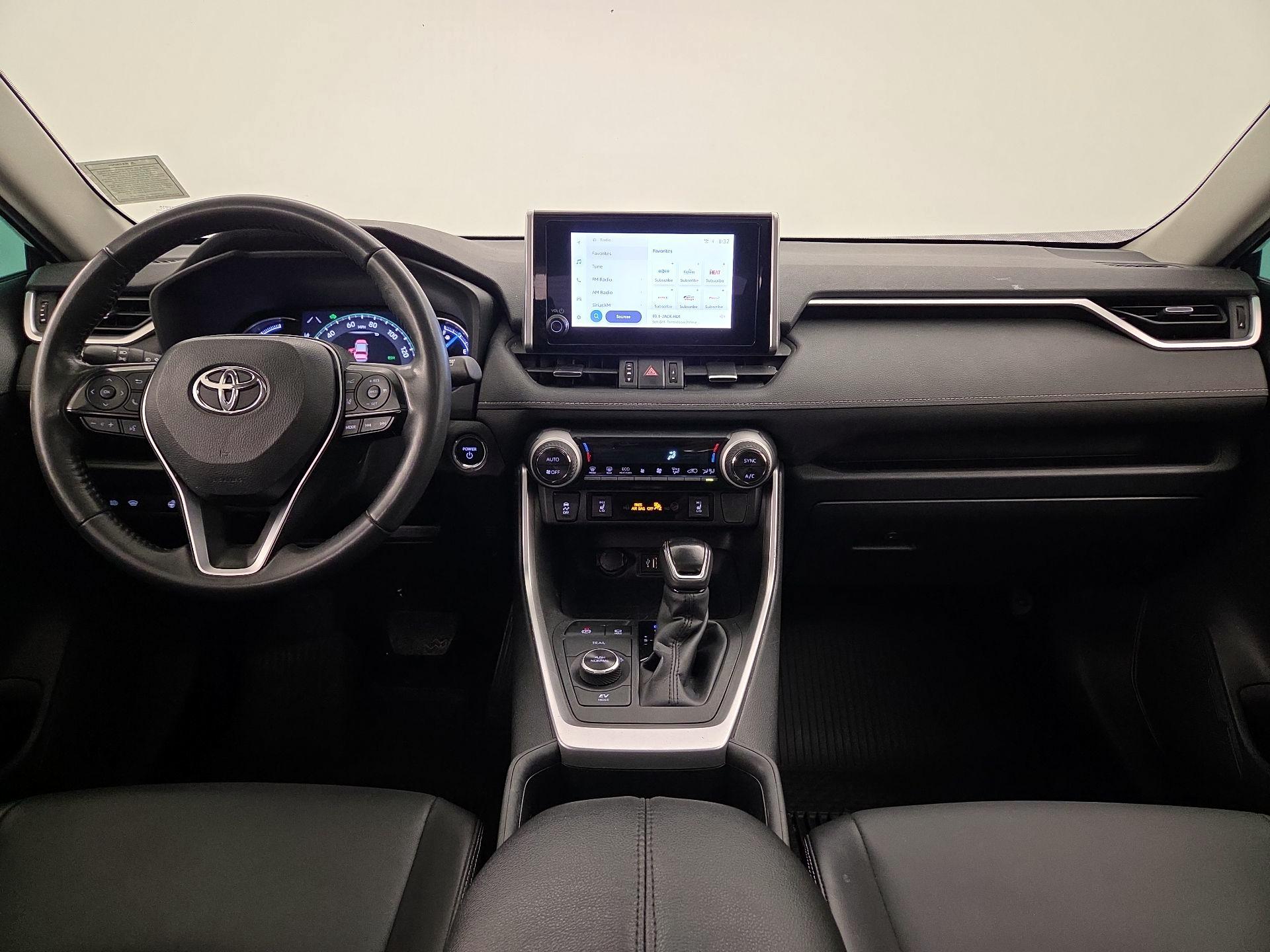 Thumbnail: 2024 Toyota RAV4 - 9