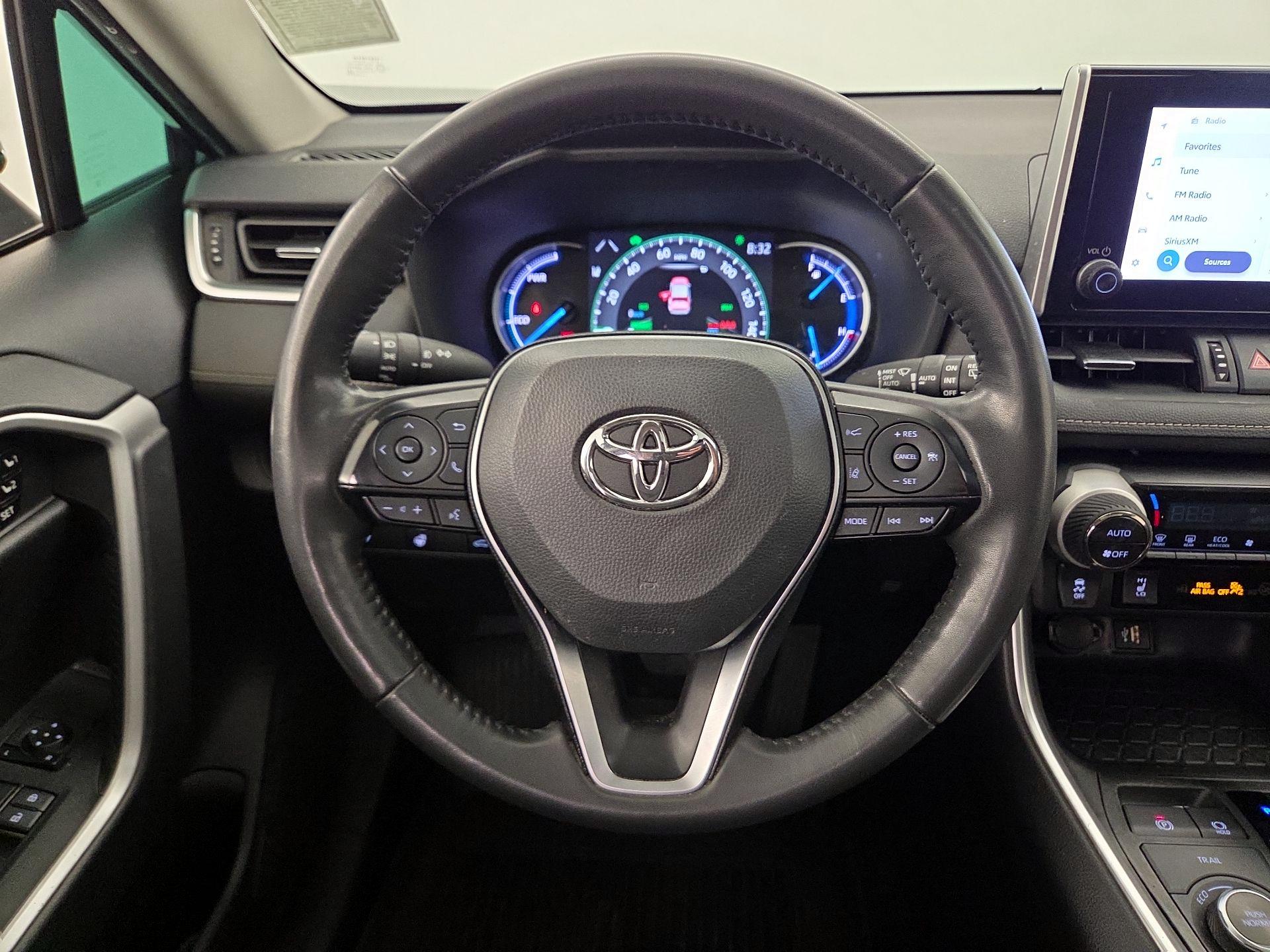 Thumbnail: 2024 Toyota RAV4 - 10