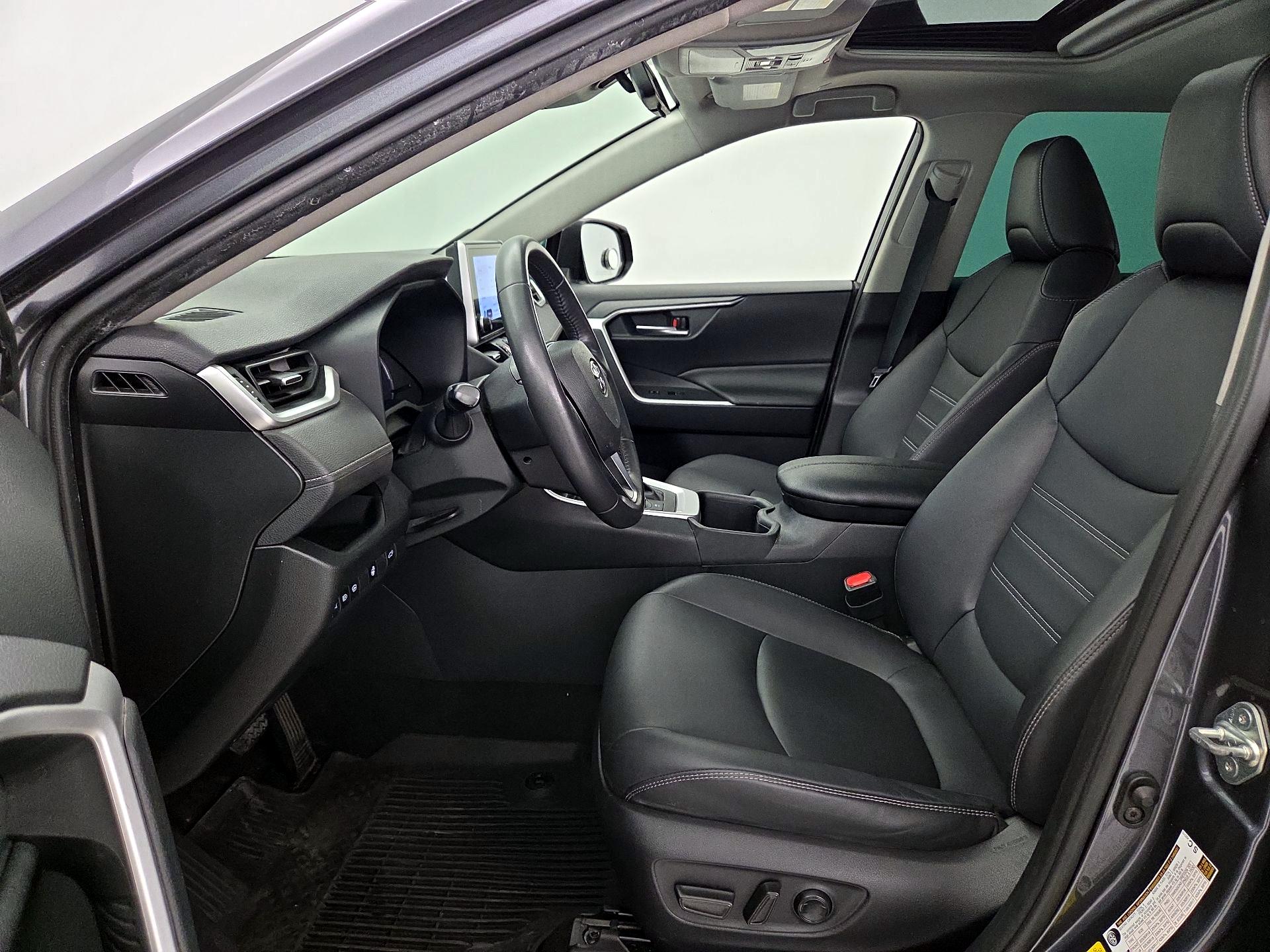 Thumbnail: 2024 Toyota RAV4 - 11