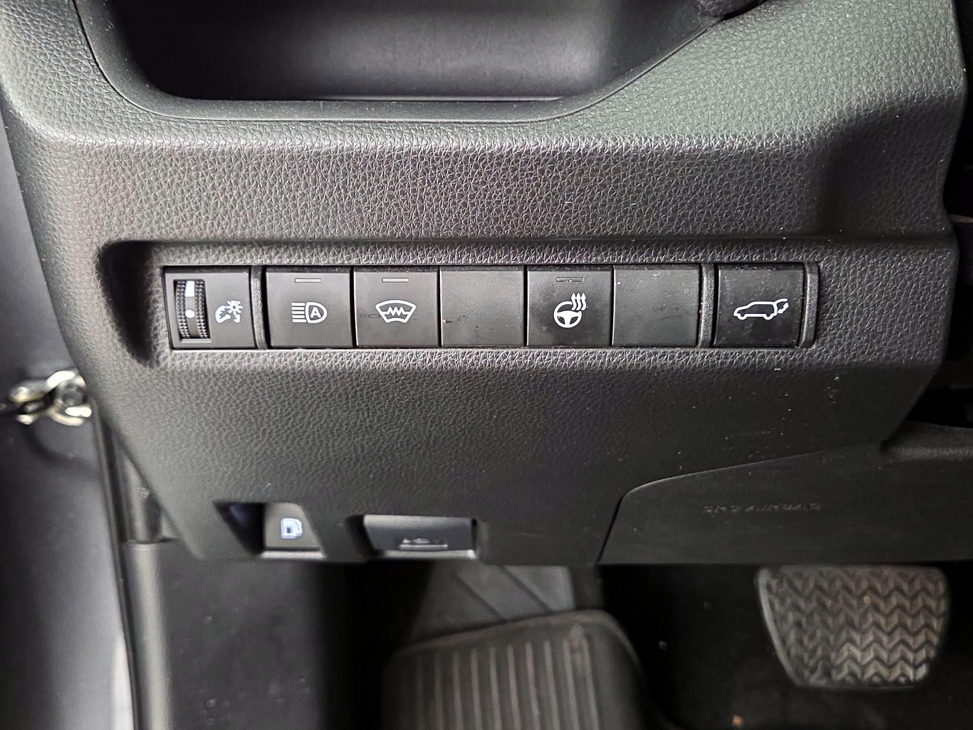 Thumbnail: 2024 Toyota RAV4 - 13