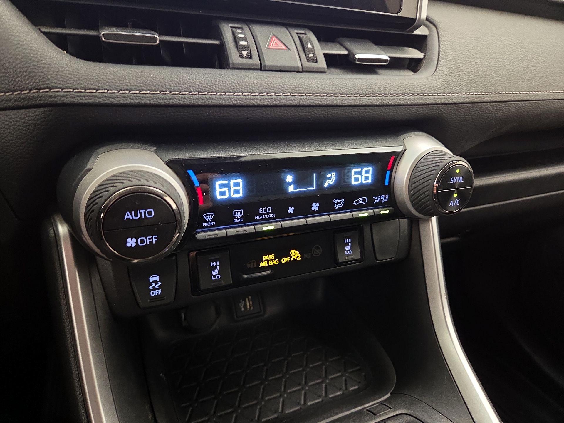 Thumbnail: 2024 Toyota RAV4 - 16