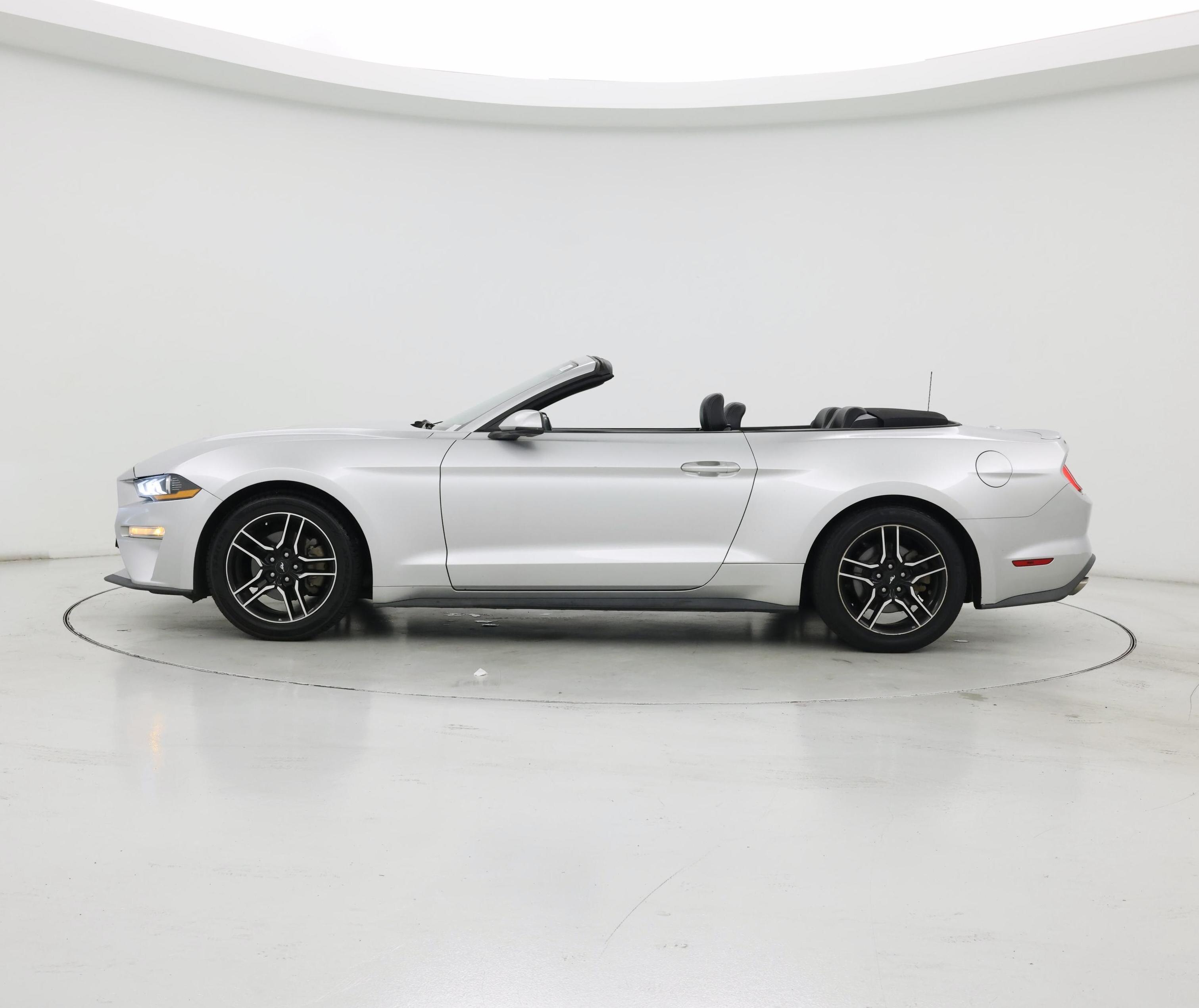 Thumbnail: 2018 Ford Mustang - 3