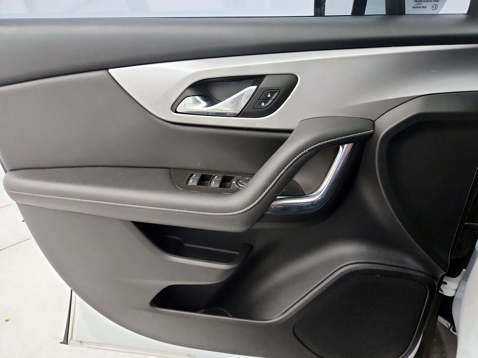 Thumbnail: 2023 Chevrolet Blazer - 12