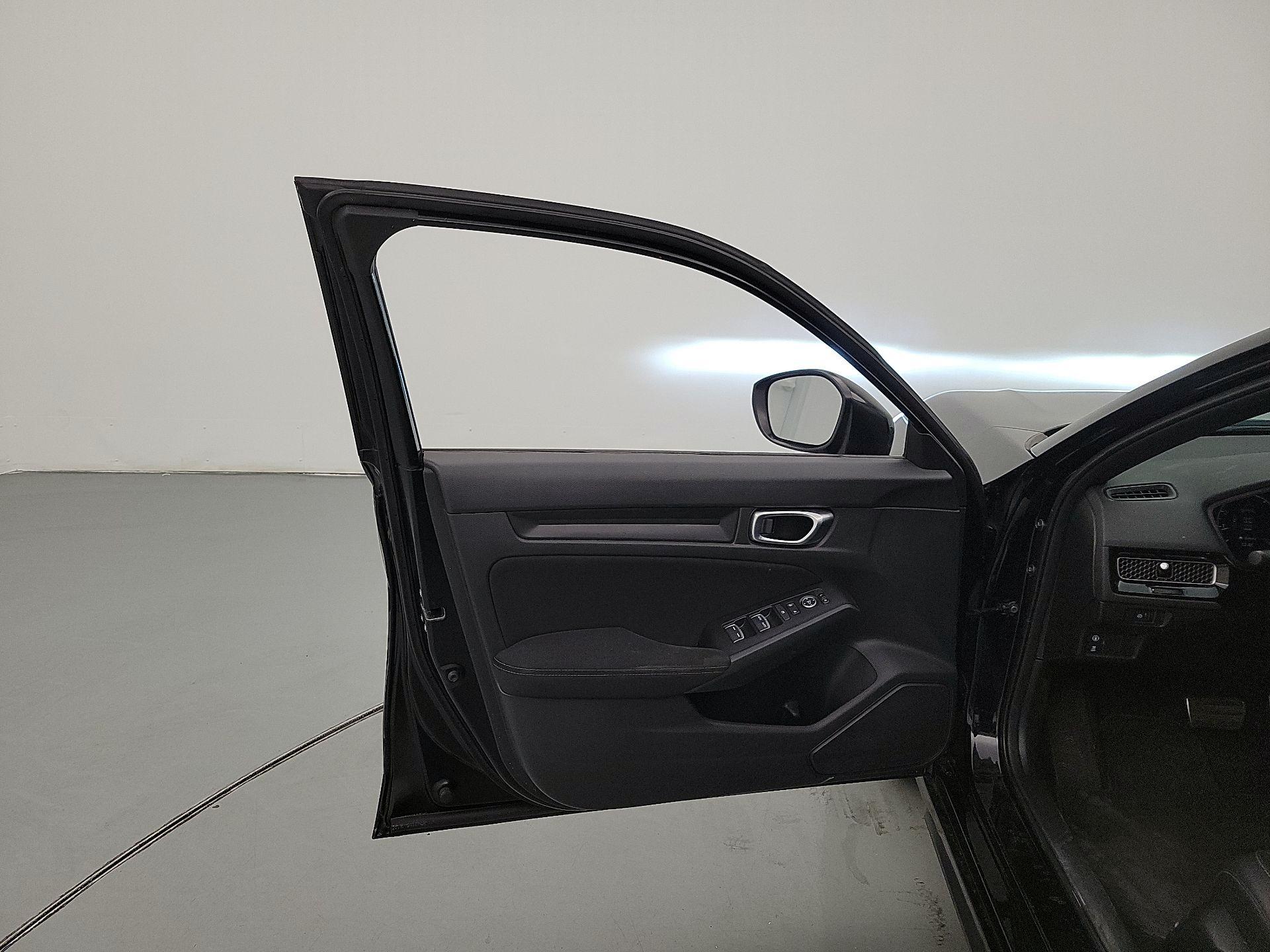 Thumbnail: 2023 Honda Civic - 12