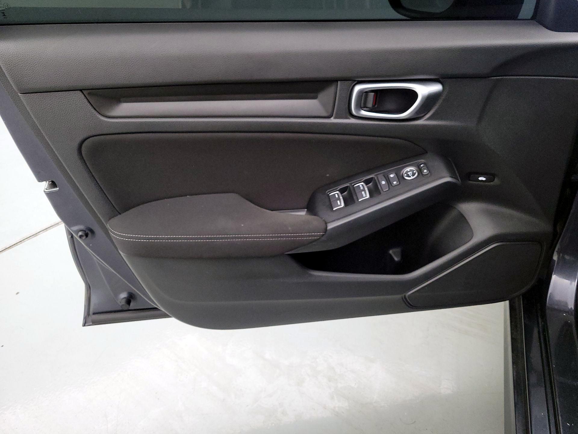 Thumbnail: 2023 Honda Civic - 12