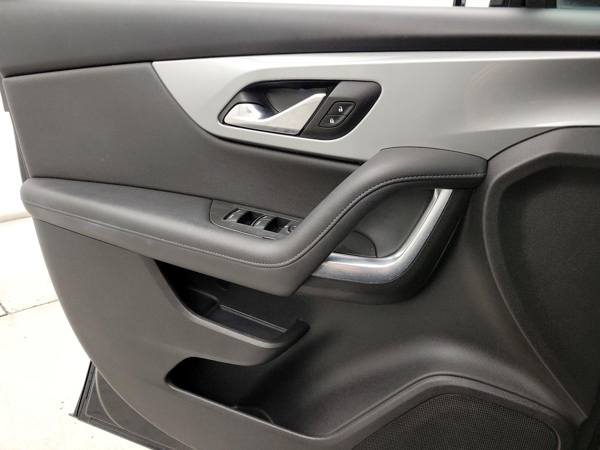 Thumbnail: 2020 Chevrolet Blazer - 12