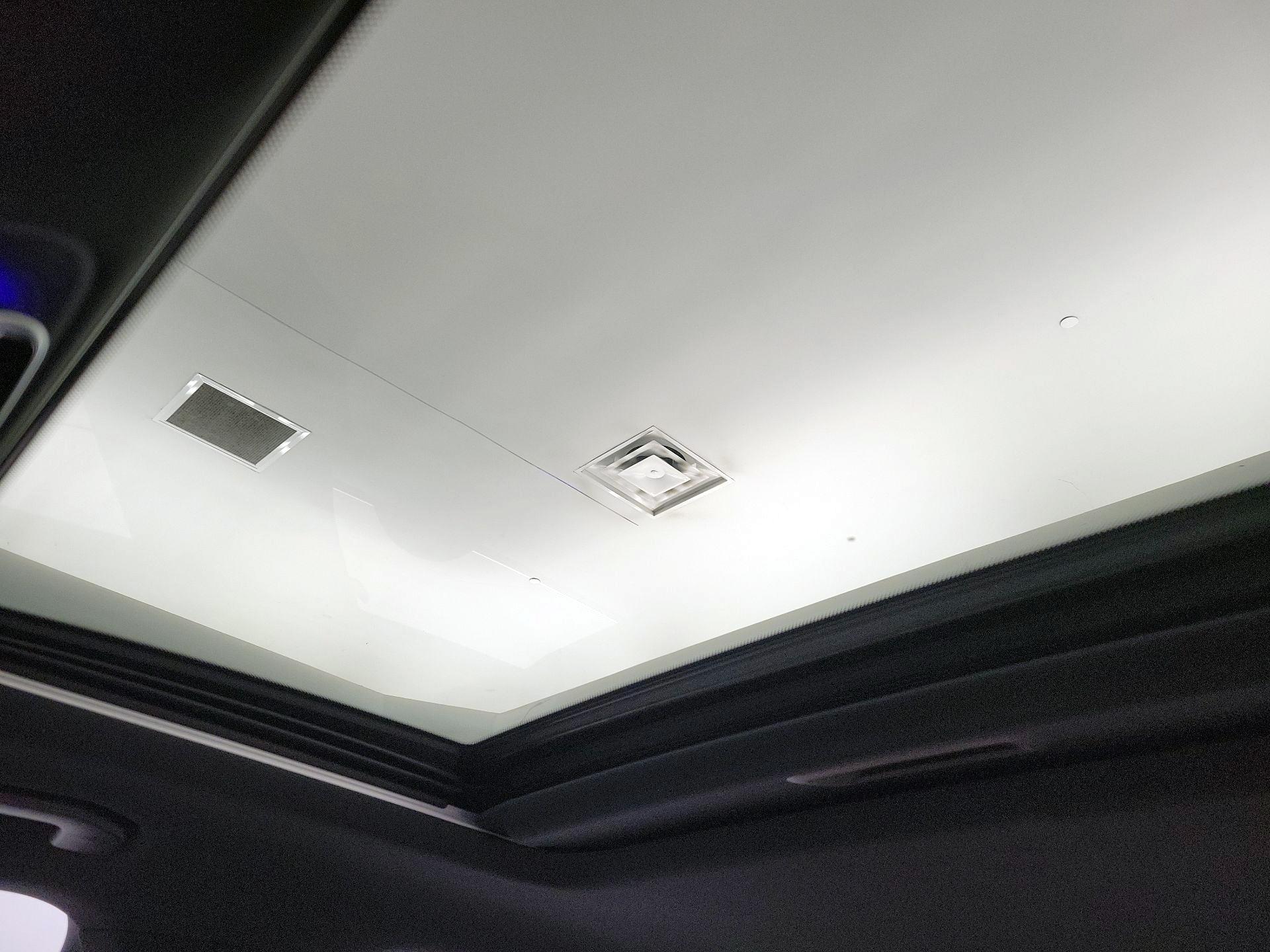 Thumbnail: 2023 Mercedes-Benz C-Class - 19