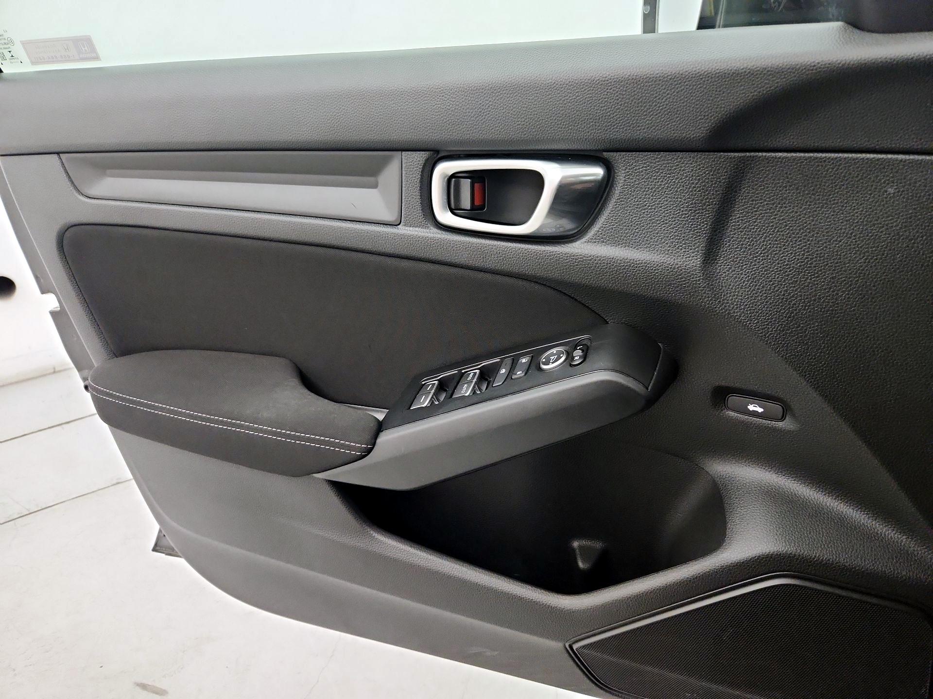 Thumbnail: 2023 Honda Civic - 12