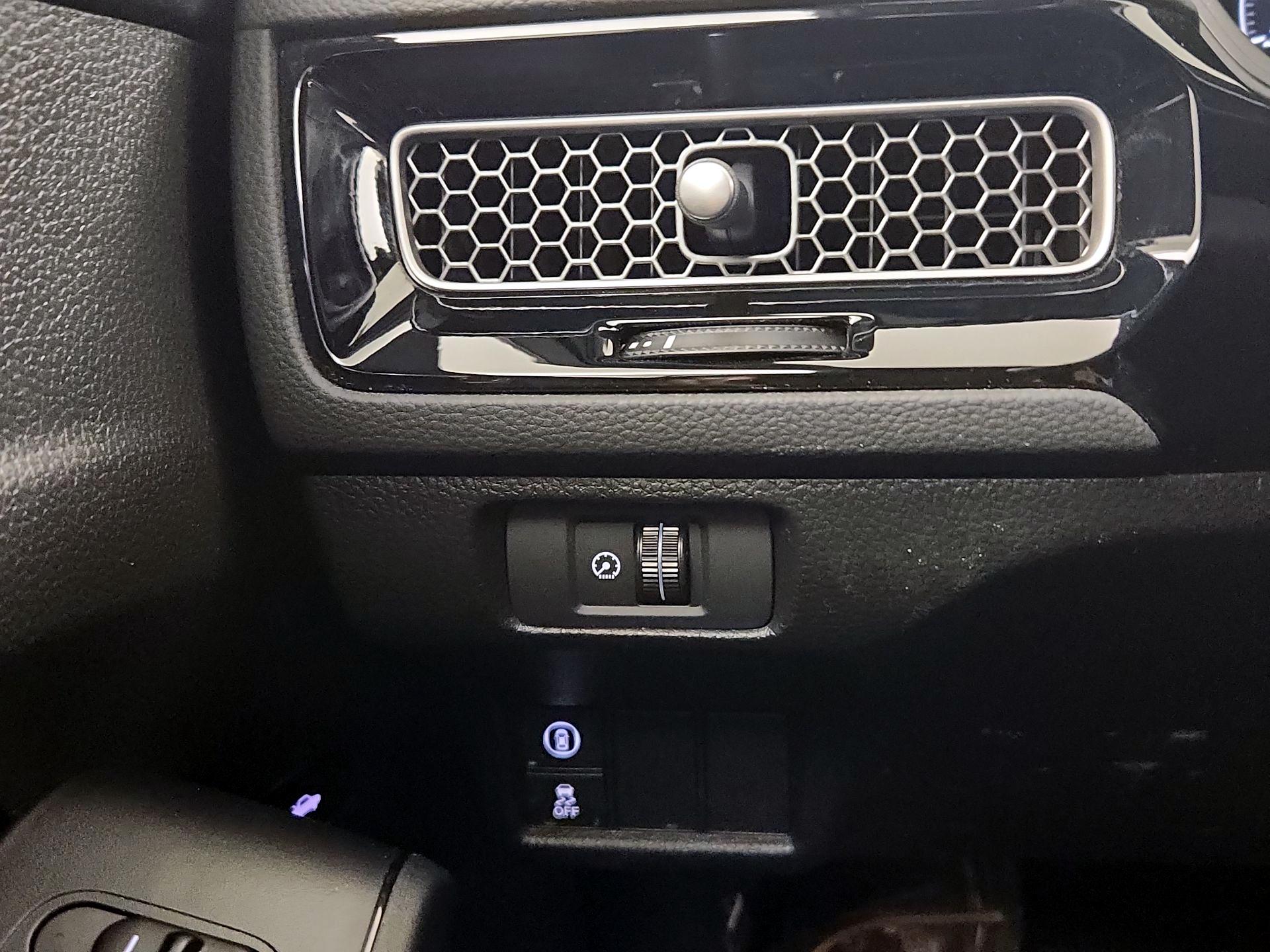 Thumbnail: 2023 Honda Civic - 13