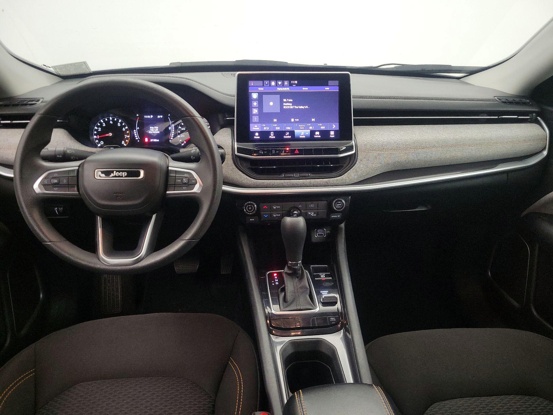 Thumbnail: 2022 Jeep Compass - 9