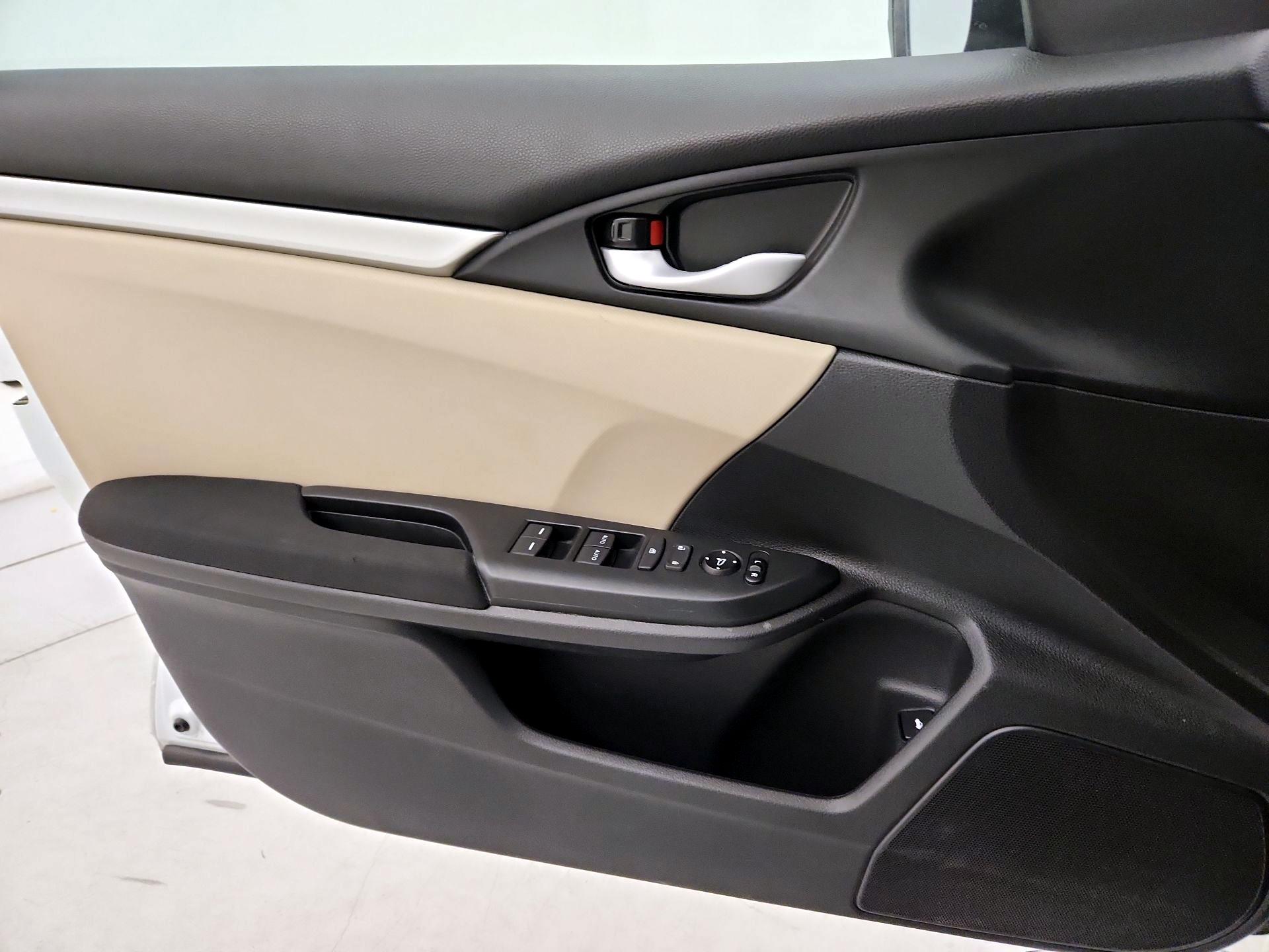 Thumbnail: 2020 Honda Civic - 12