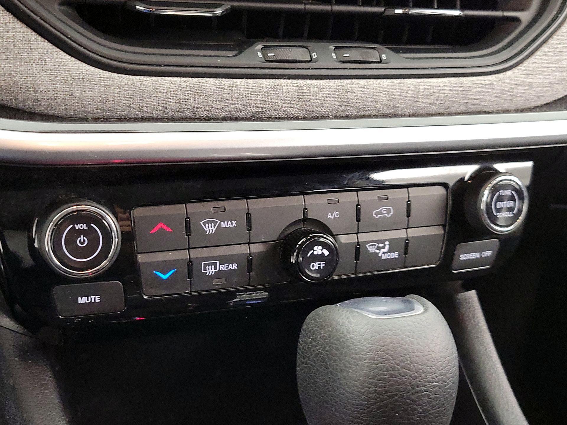 Thumbnail: 2022 Jeep Compass - 16