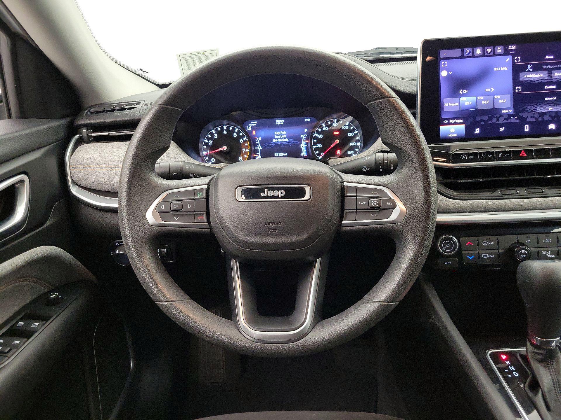 Thumbnail: 2022 Jeep Compass - 10