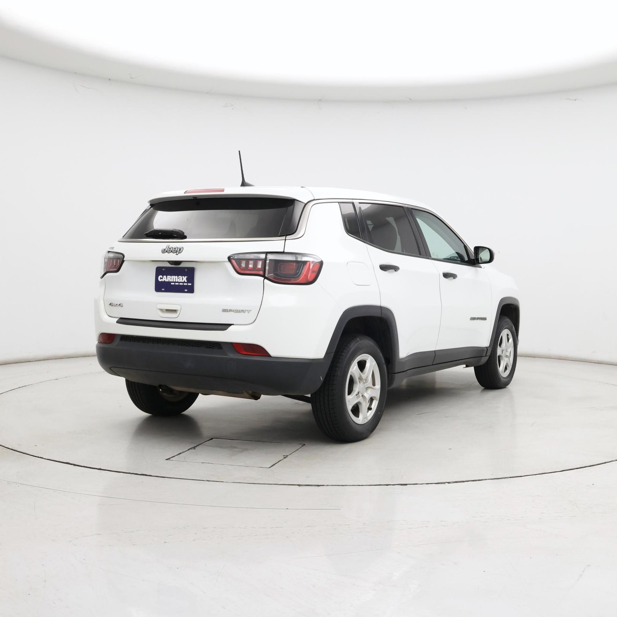 Thumbnail: 2022 Jeep Compass - 8