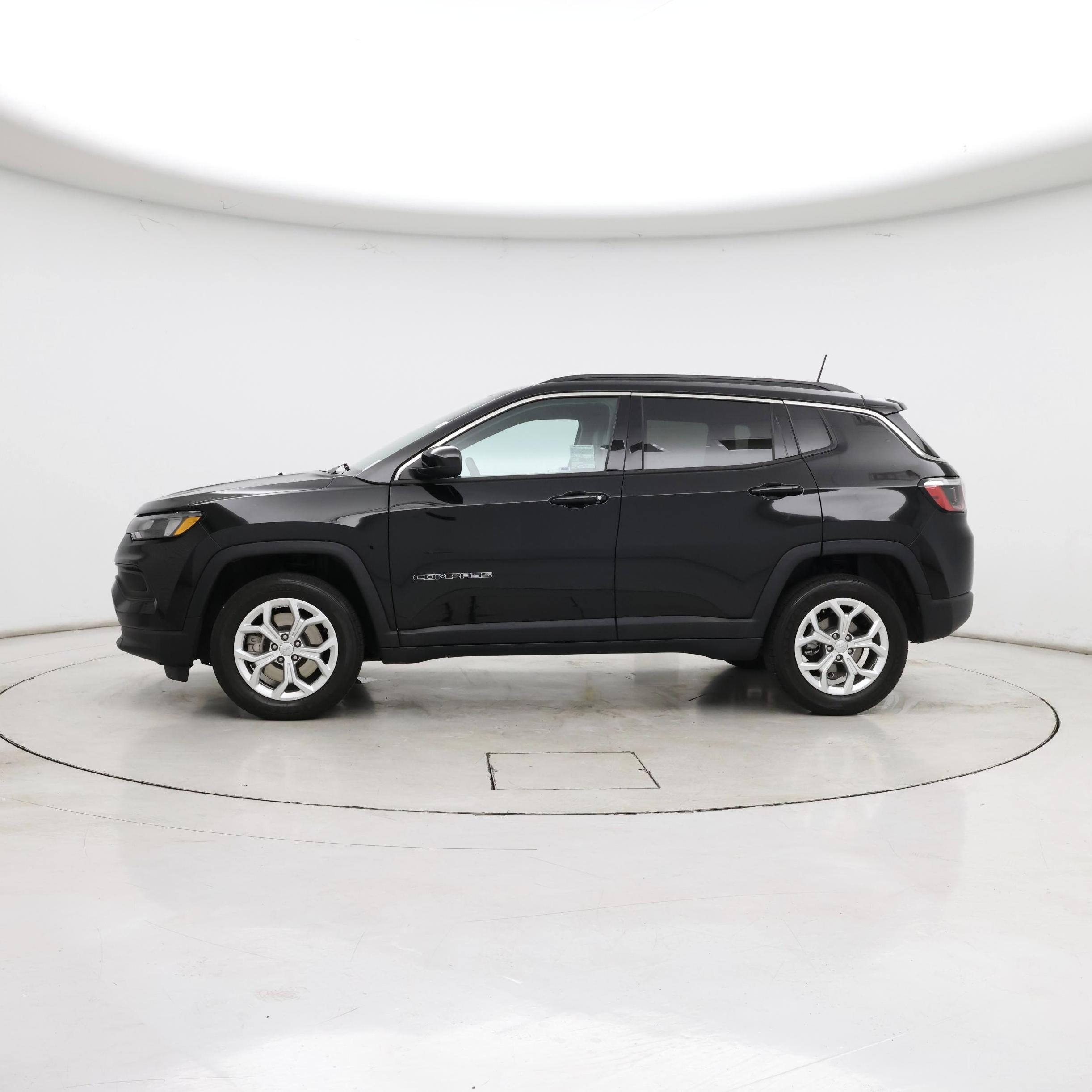 Thumbnail: 2024 Jeep Compass - 3