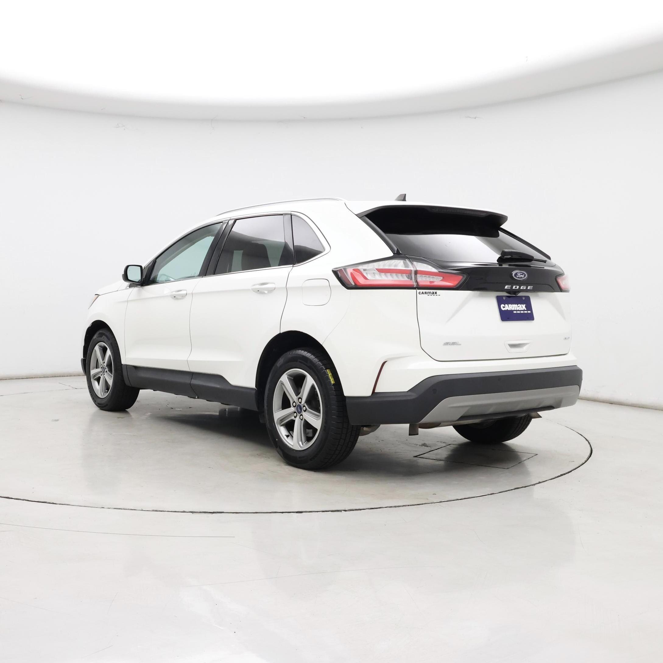Thumbnail: 2022 Ford Edge - 2