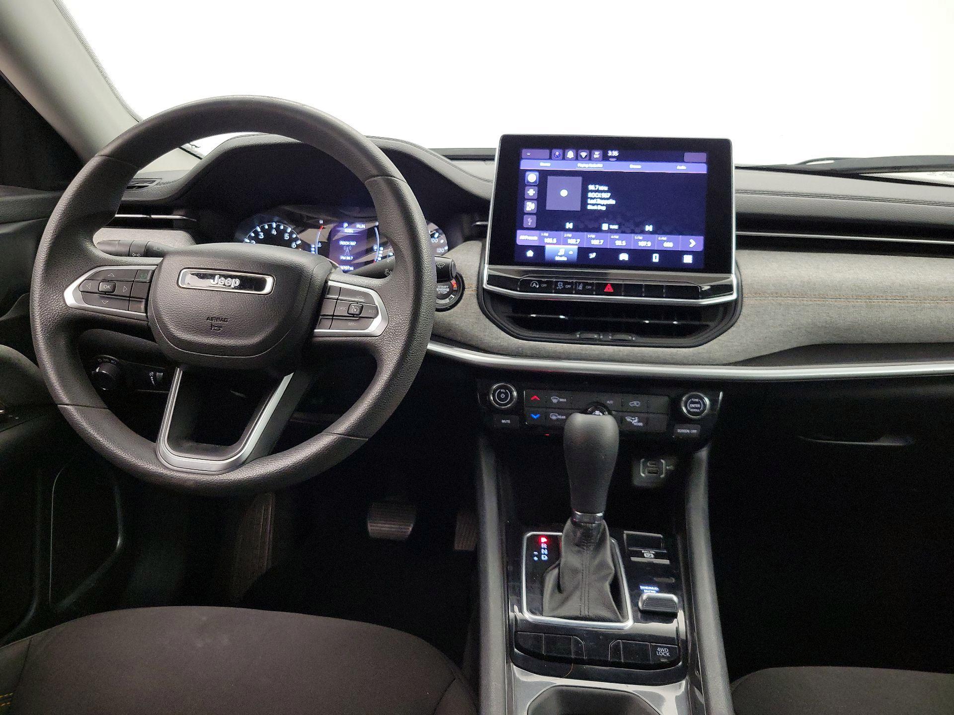 Thumbnail: 2022 Jeep Compass - 9
