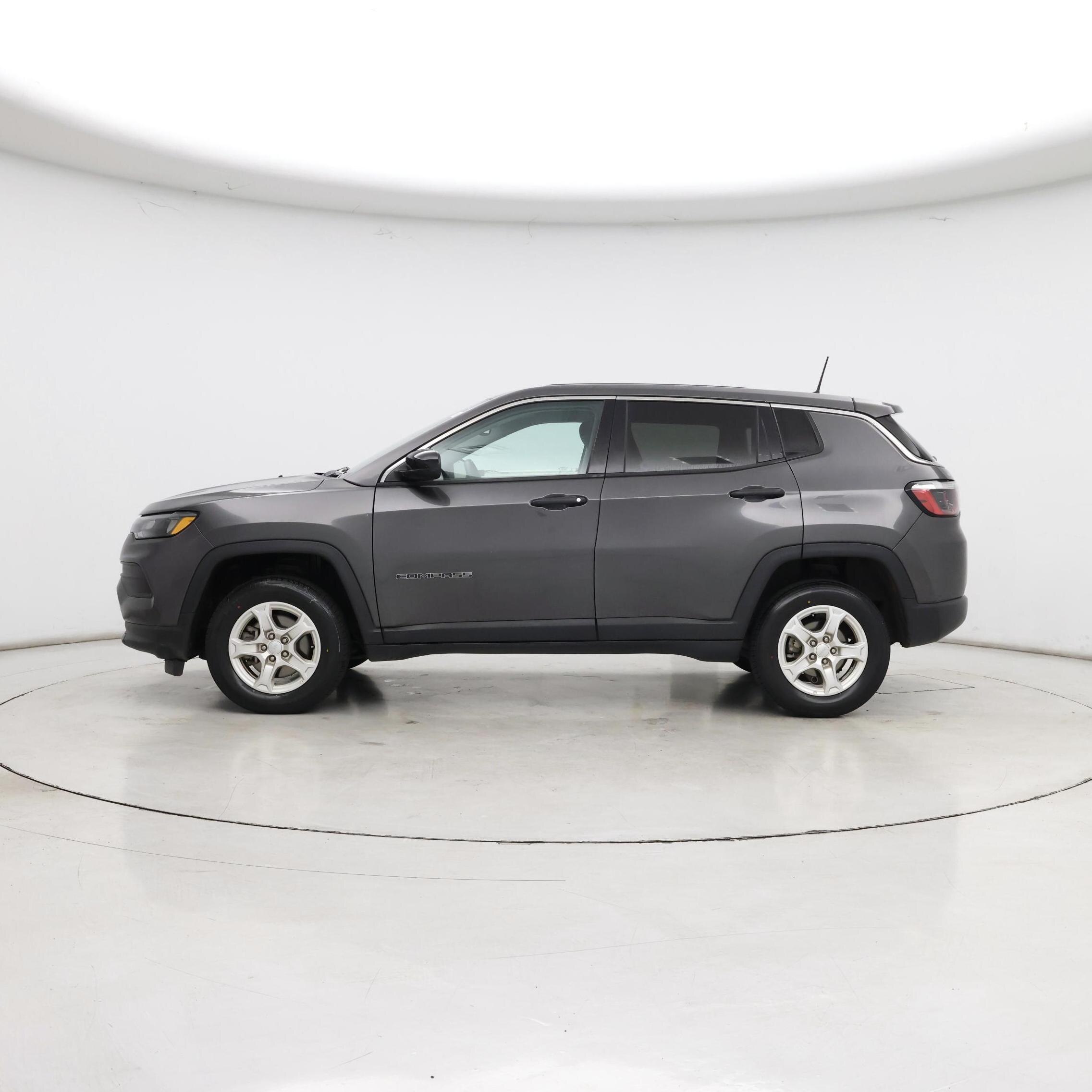 Thumbnail: 2022 Jeep Compass - 3