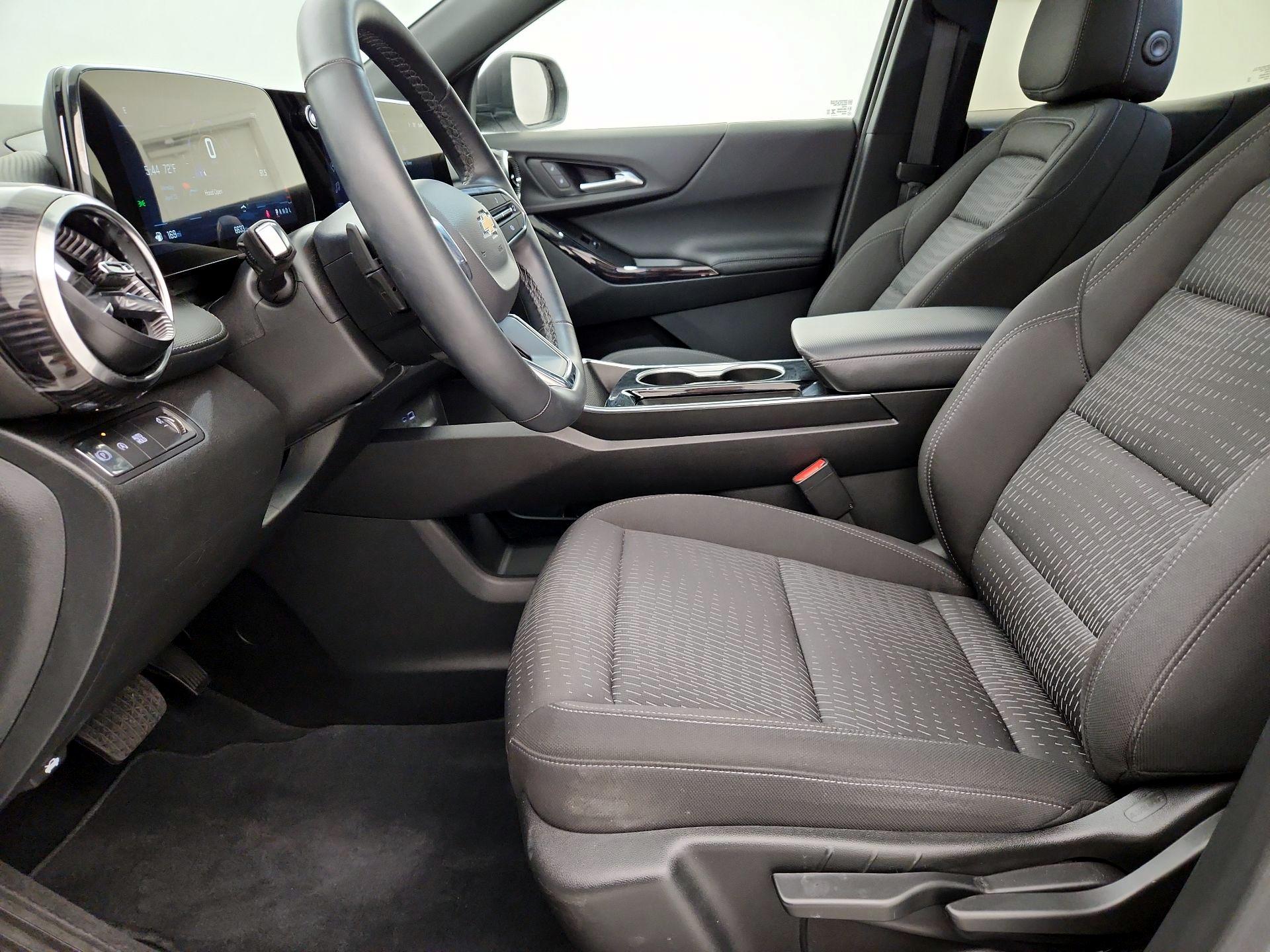 Thumbnail: 2025 Chevrolet Equinox - 11