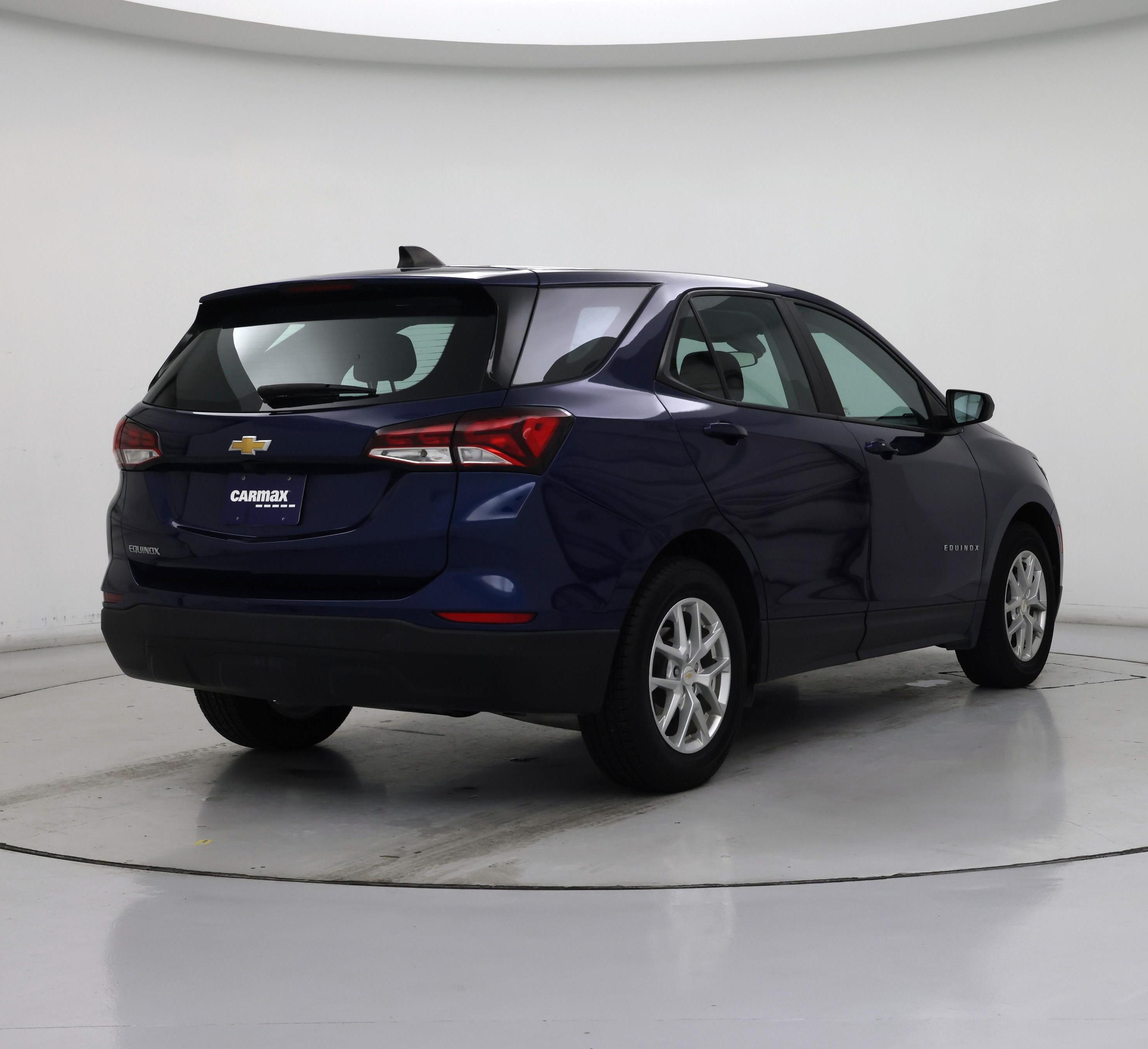 Thumbnail: 2022 Chevrolet Equinox - 8