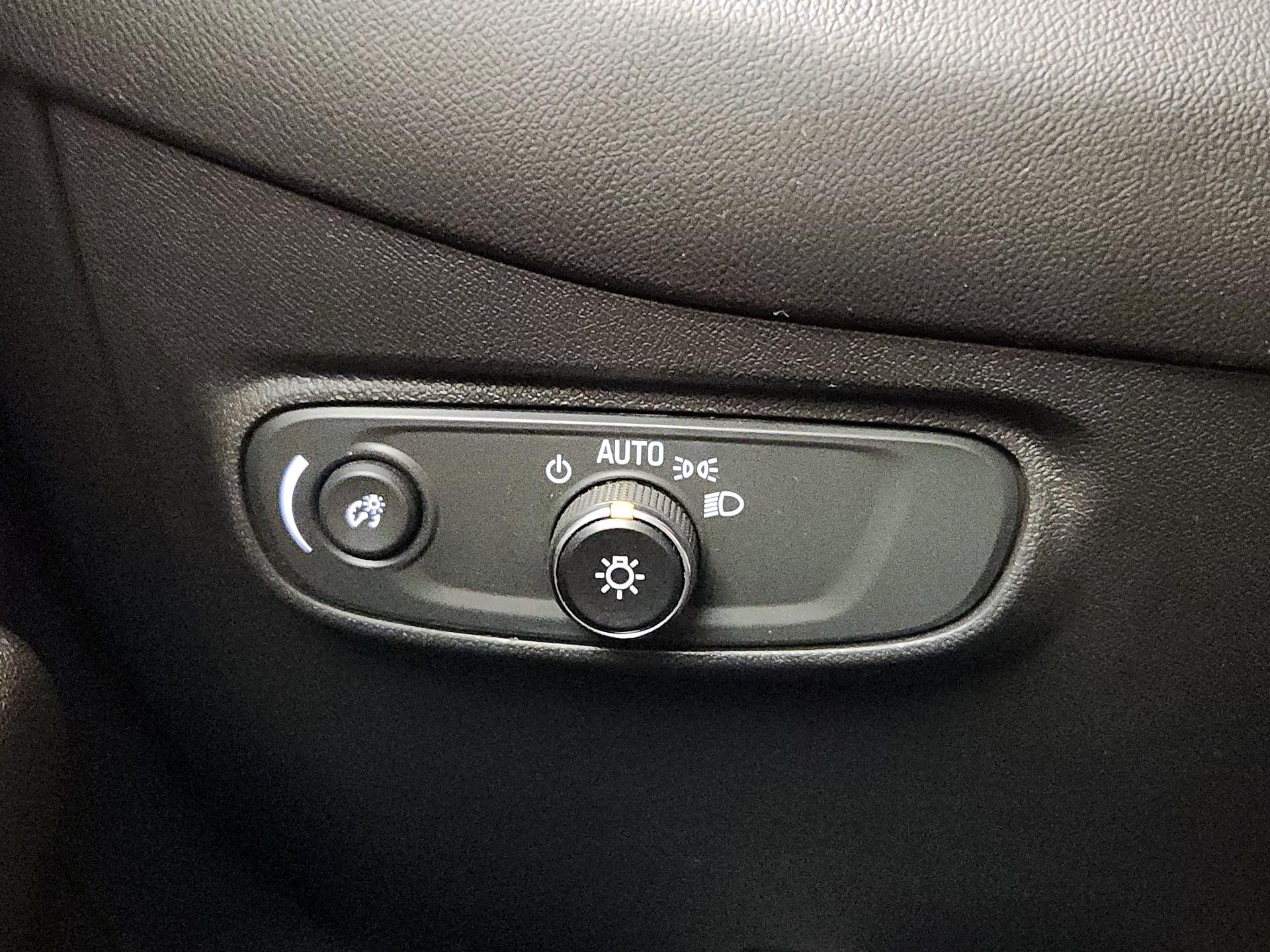 Thumbnail: 2021 Chevrolet Equinox - 13