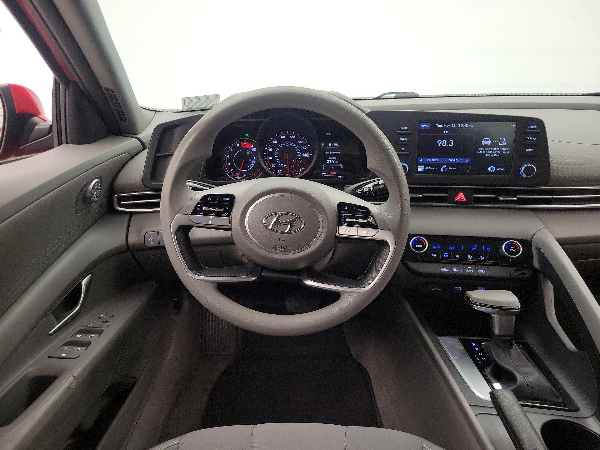 Thumbnail: 2021 Hyundai Elantra - 10