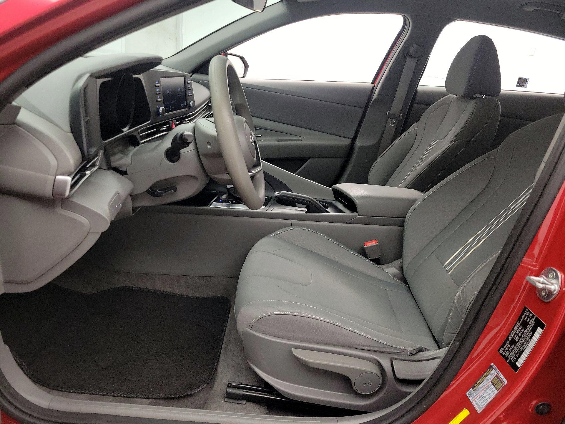 Thumbnail: 2021 Hyundai Elantra - 11
