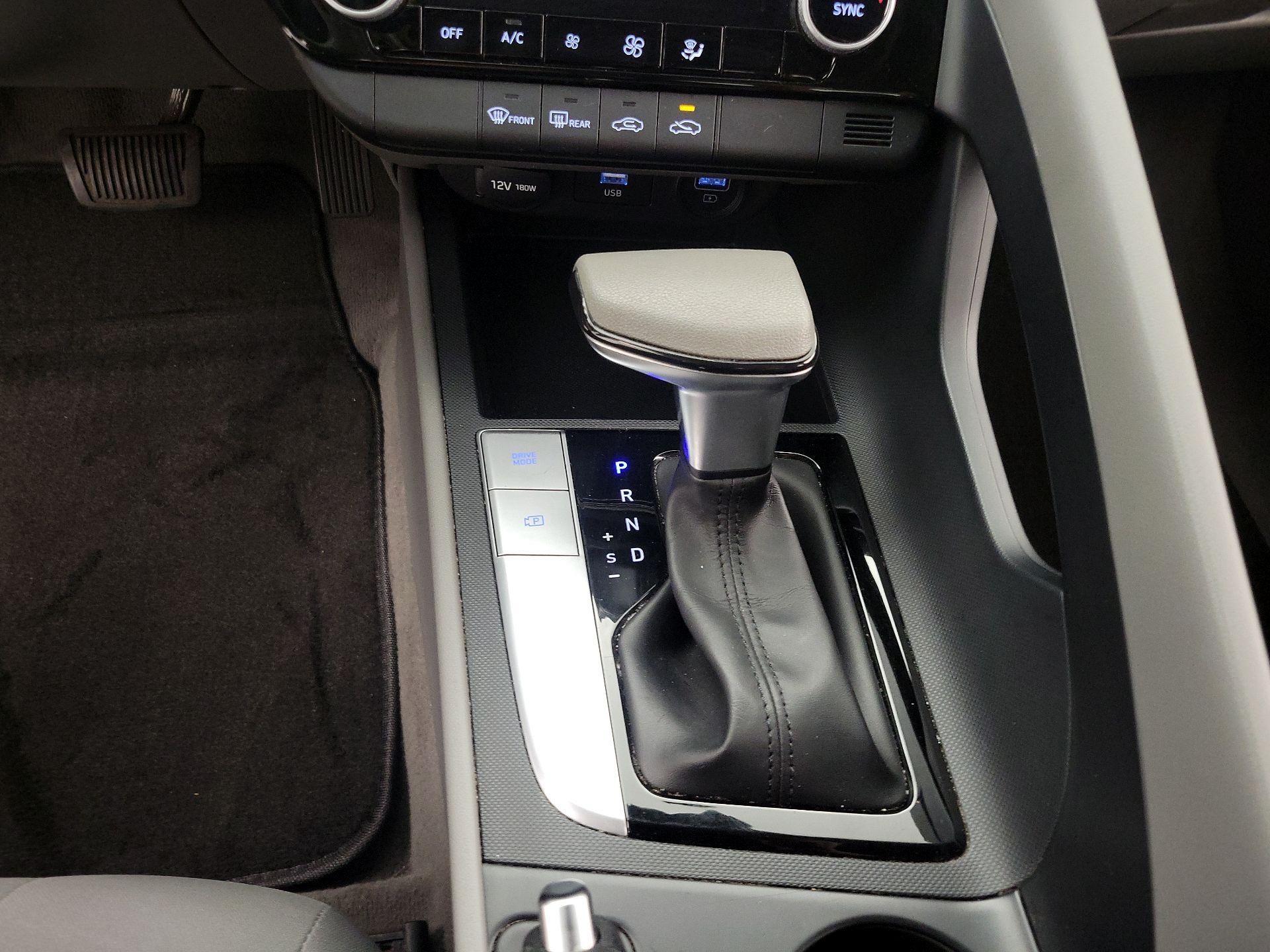 Thumbnail: 2021 Hyundai Elantra - 17
