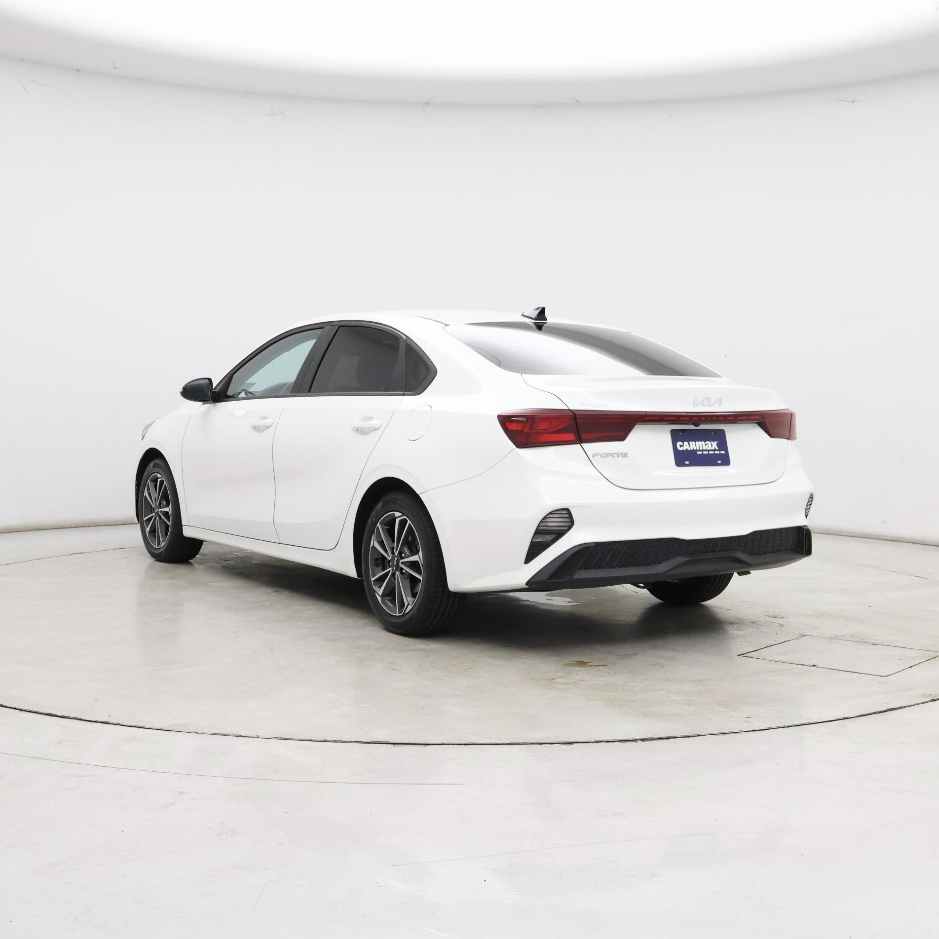 Thumbnail: 2022 Kia Forte - 2