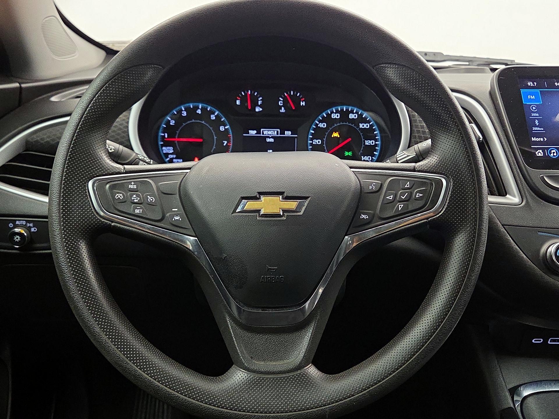 Thumbnail: 2023 Chevrolet Malibu - 10