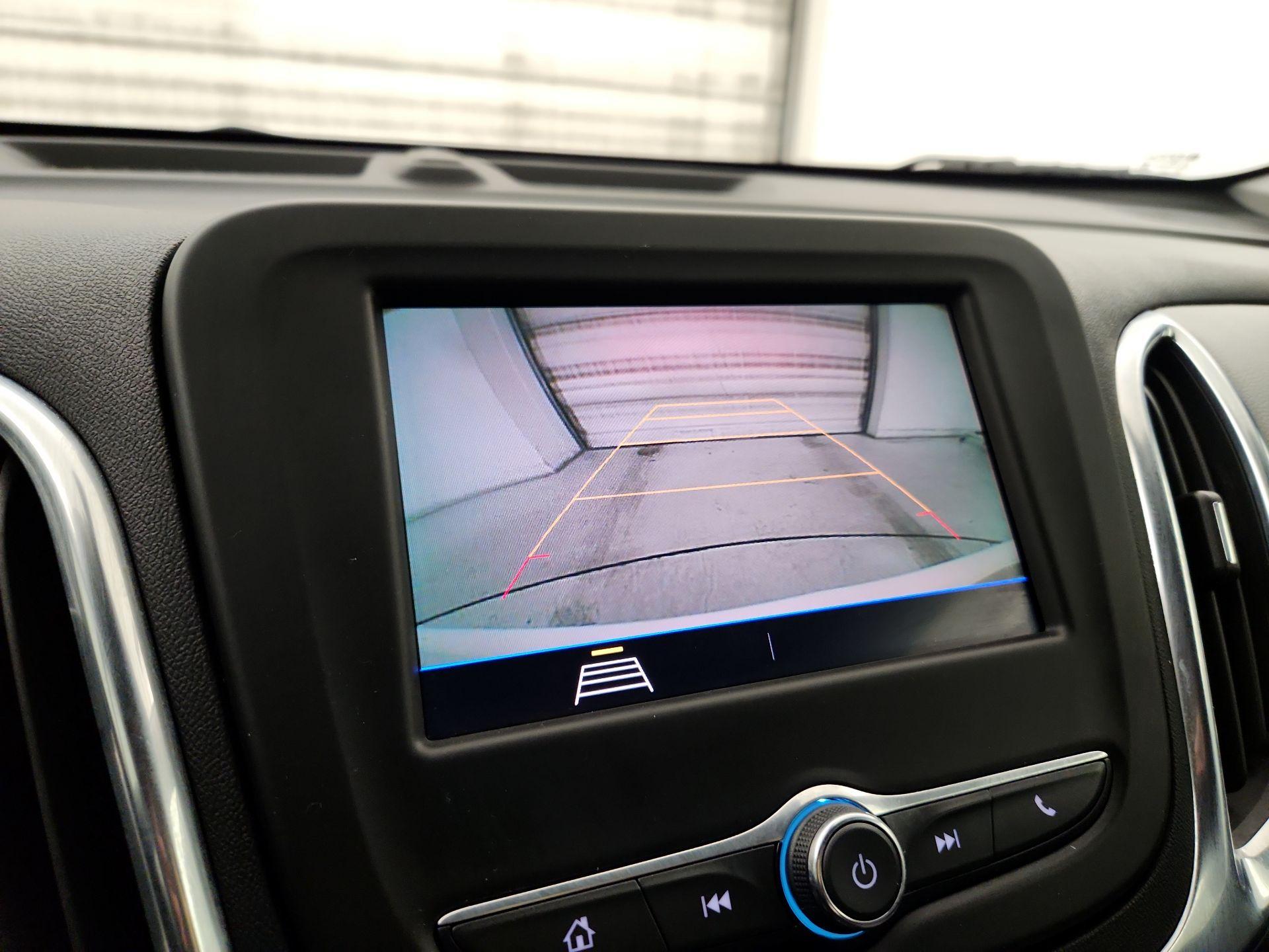 Thumbnail: 2021 Chevrolet Equinox - 14