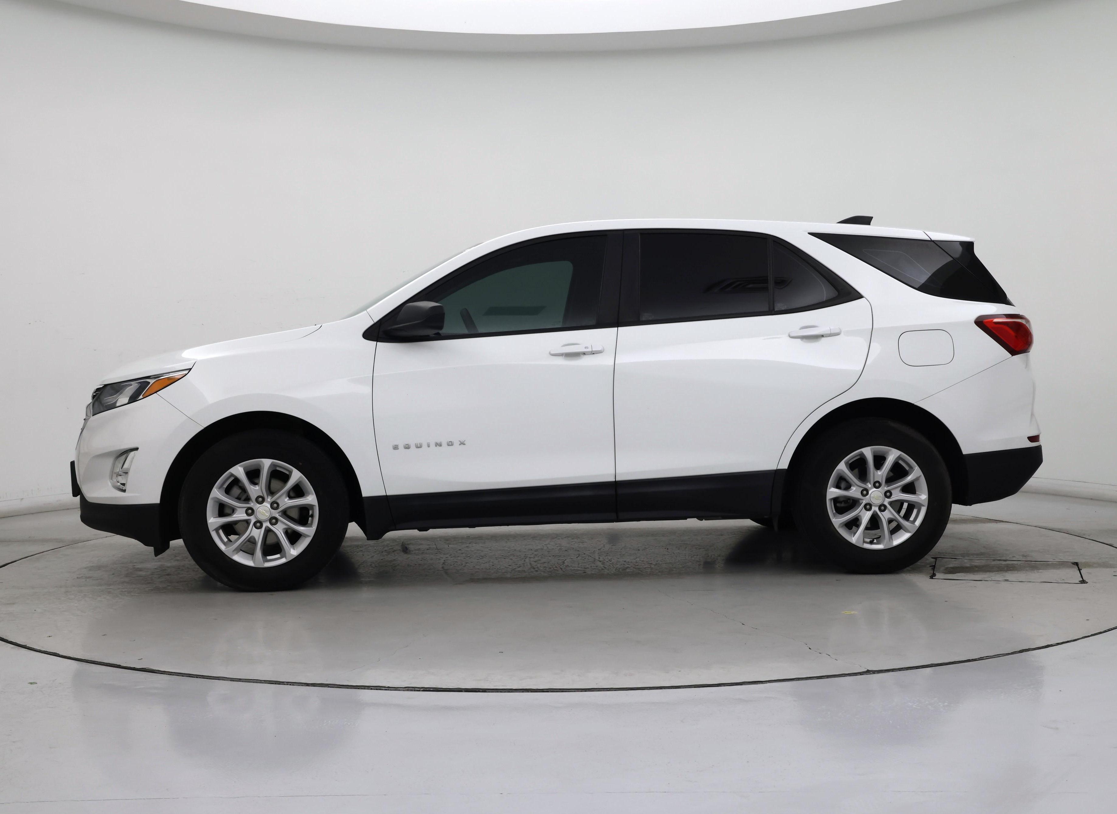 Thumbnail: 2021 Chevrolet Equinox - 3