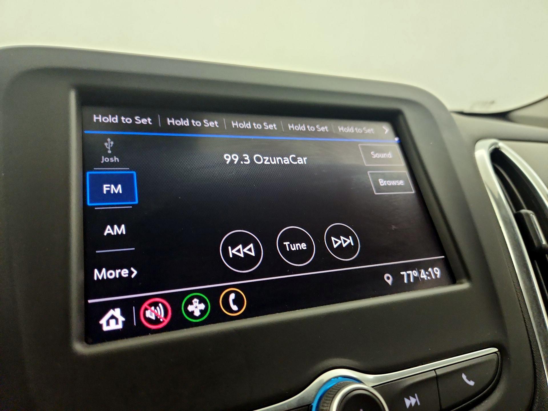 Thumbnail: 2020 Chevrolet Equinox - 15