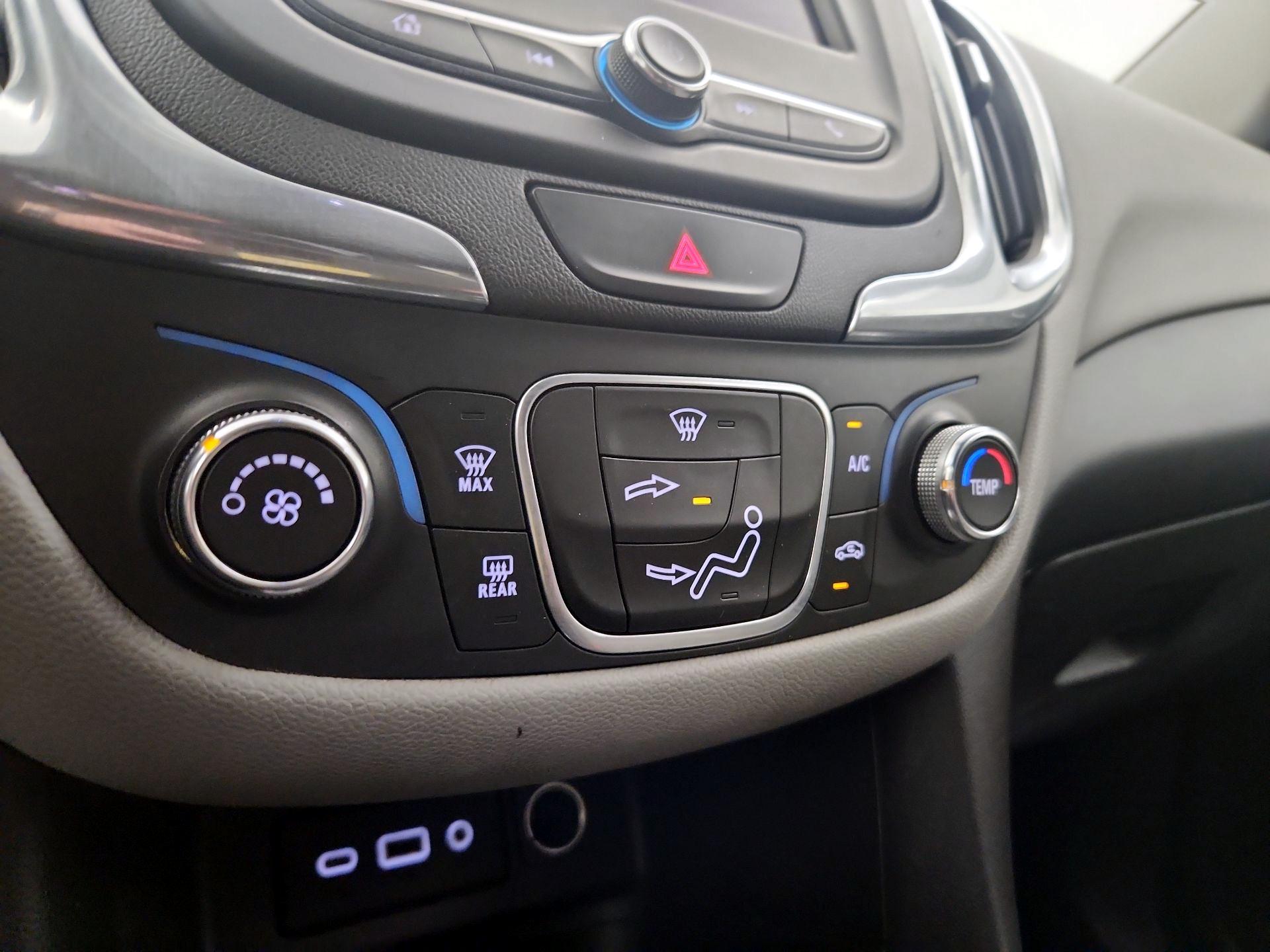 Thumbnail: 2020 Chevrolet Equinox - 16