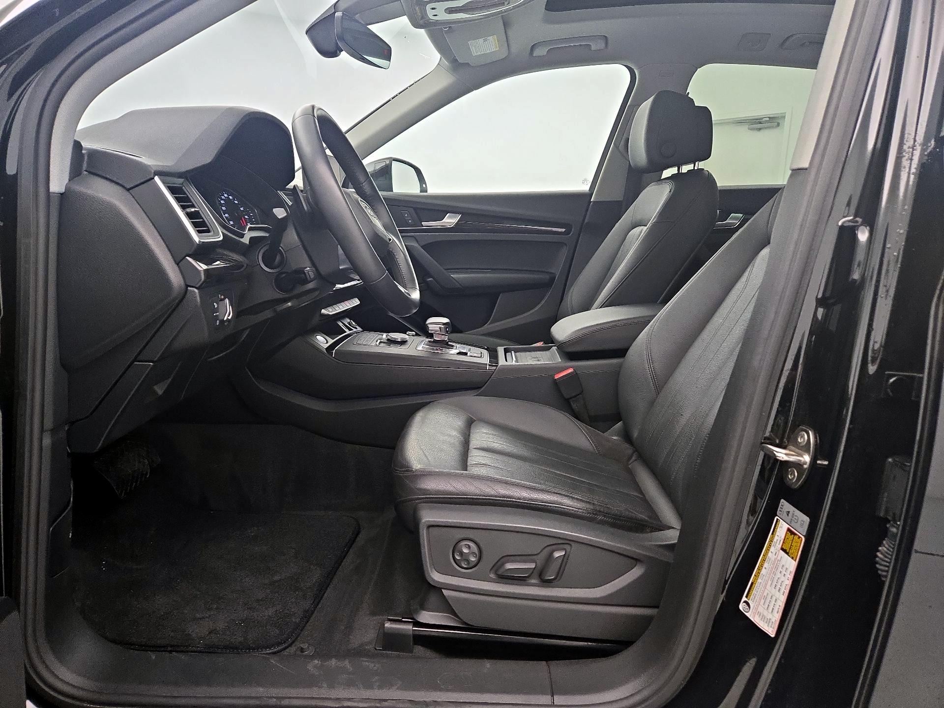 Thumbnail: 2020 Audi Q5 - 11