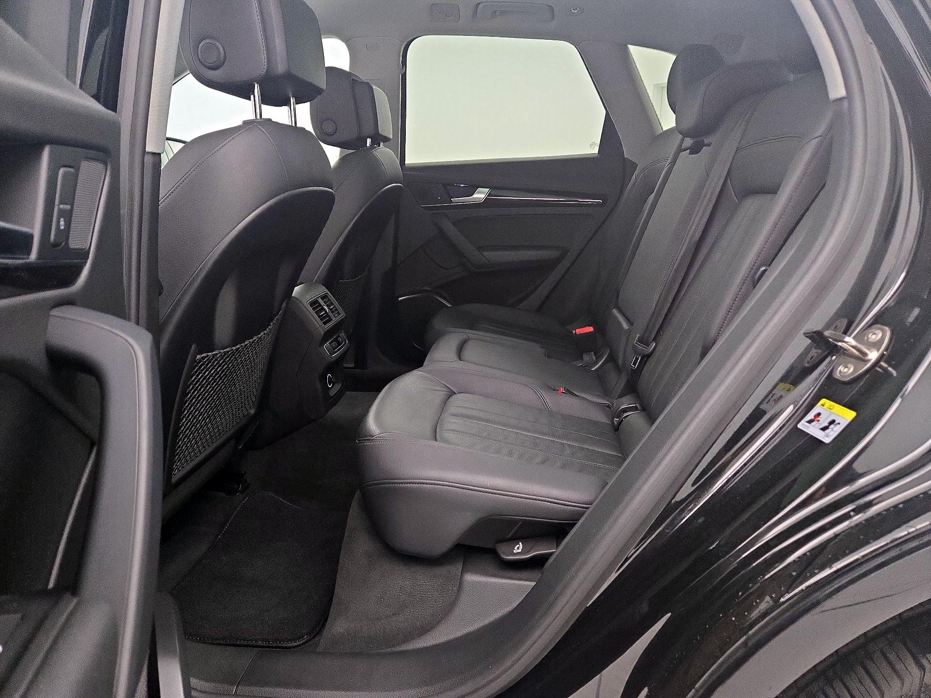 Thumbnail: 2020 Audi Q5 - 20