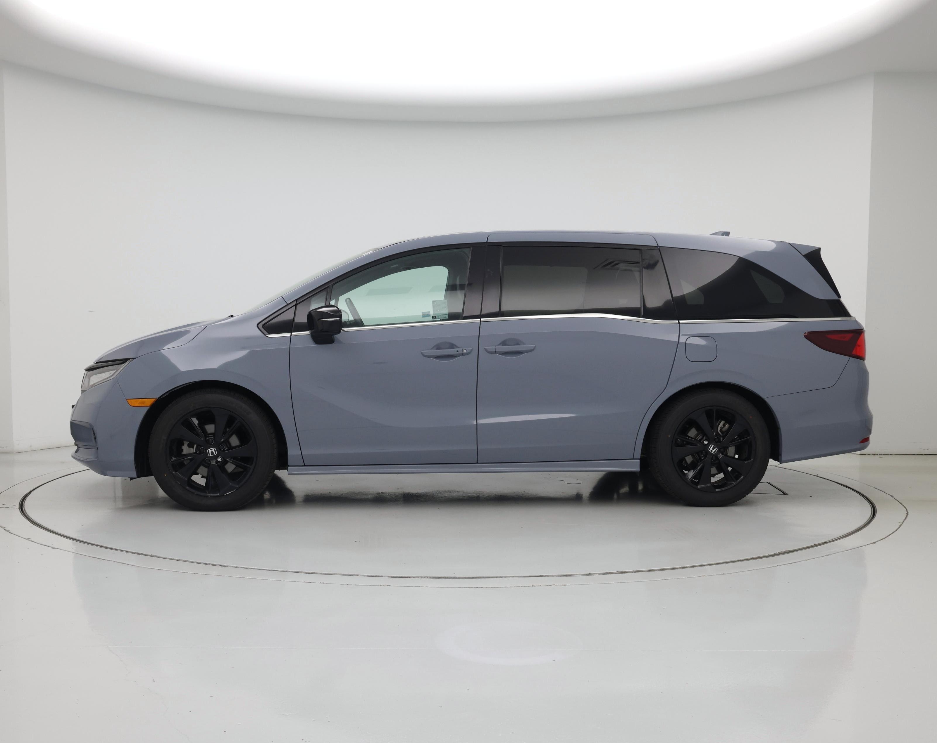 Thumbnail: 2023 Honda Odyssey - 3