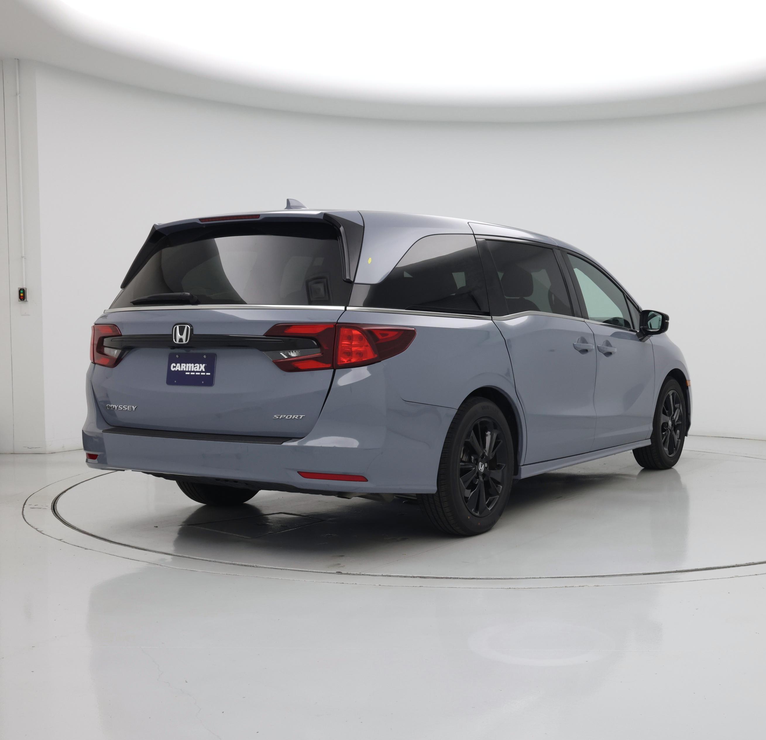 Thumbnail: 2023 Honda Odyssey - 8