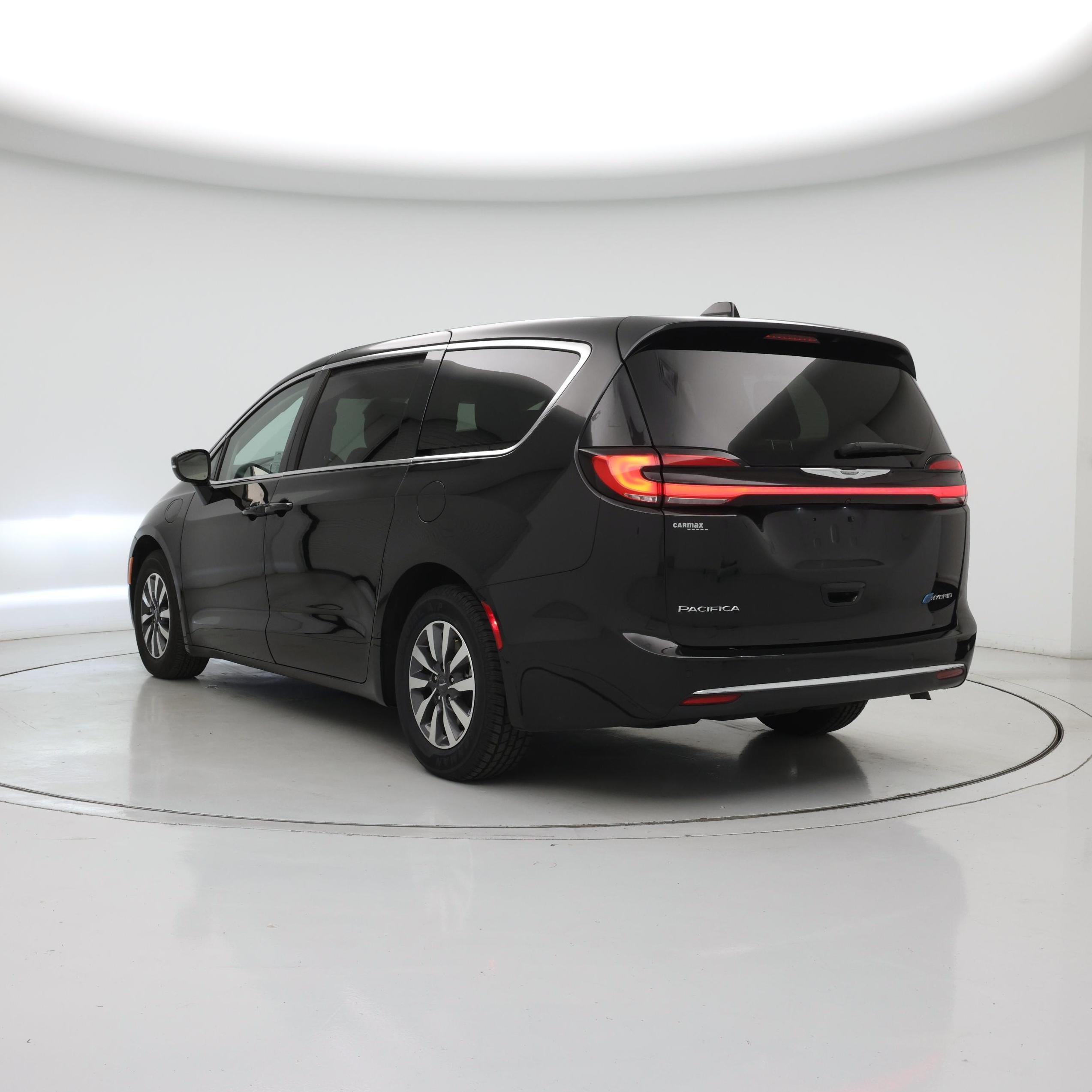 Thumbnail: 2023 Chrysler Pacifica - 2