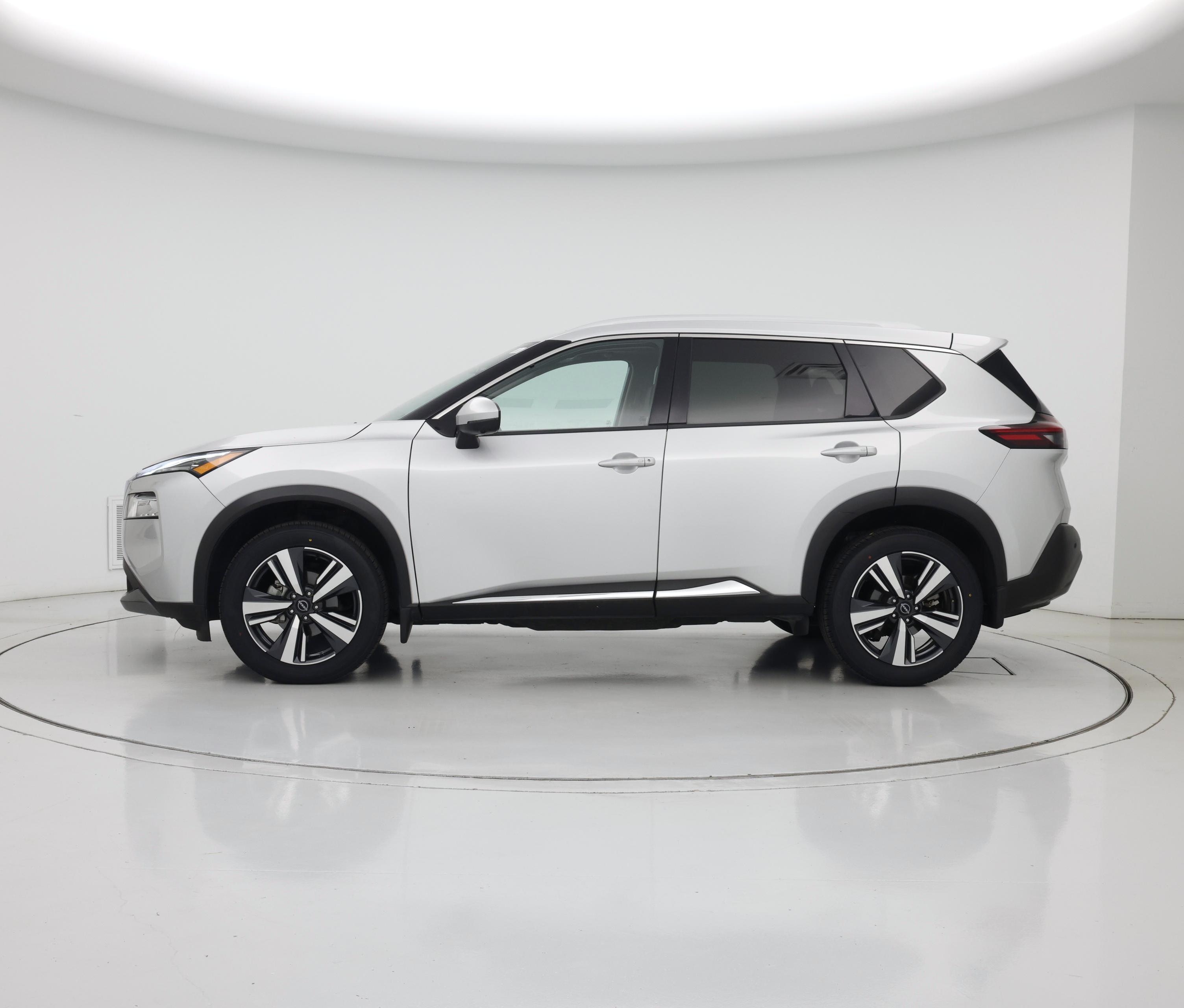 Thumbnail: 2022 Nissan Rogue - 3