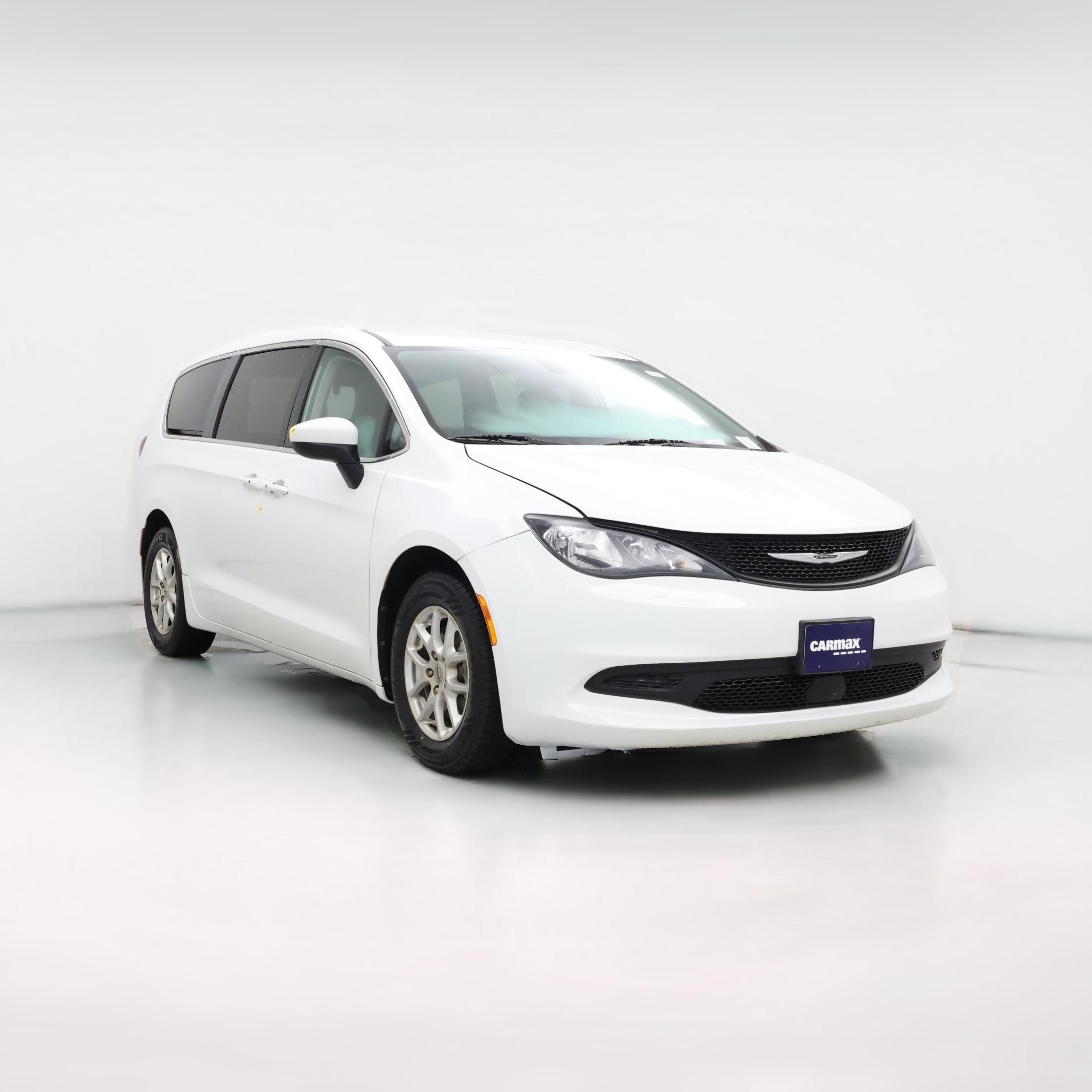 Thumbnail: 2022 Chrysler Voyager - 1