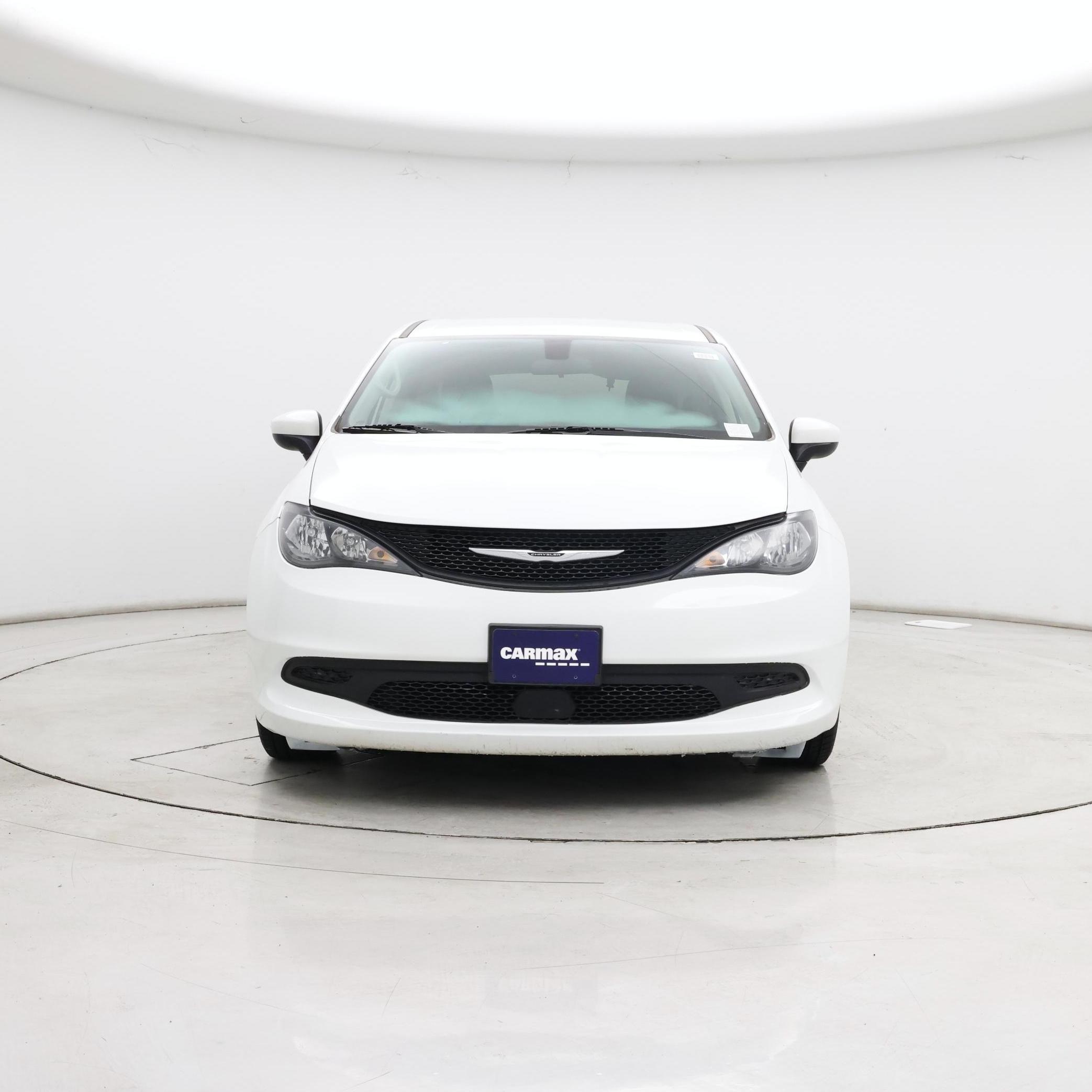 Thumbnail: 2022 Chrysler Voyager - 5