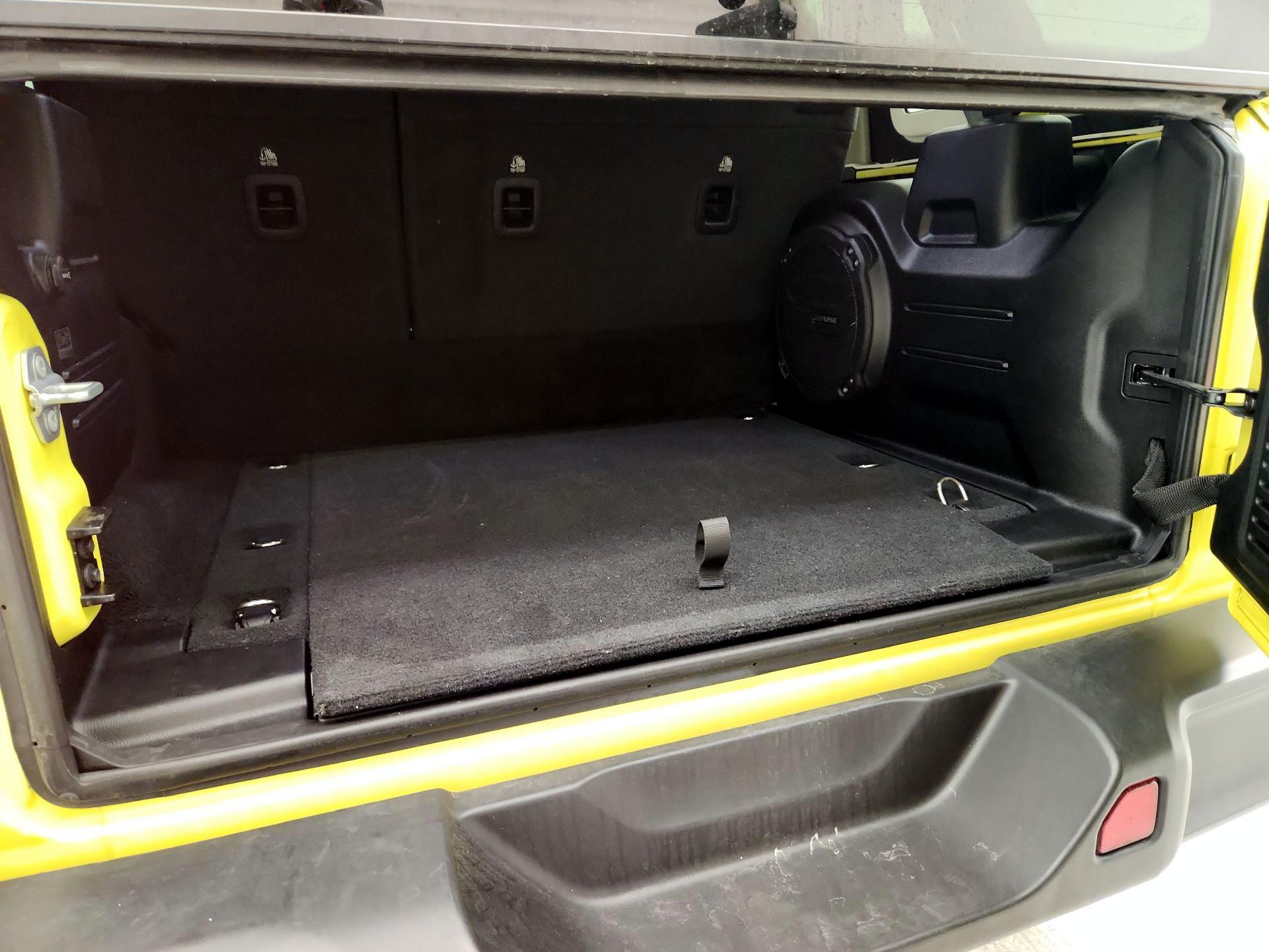 Thumbnail: 2023 Jeep Wrangler - 20
